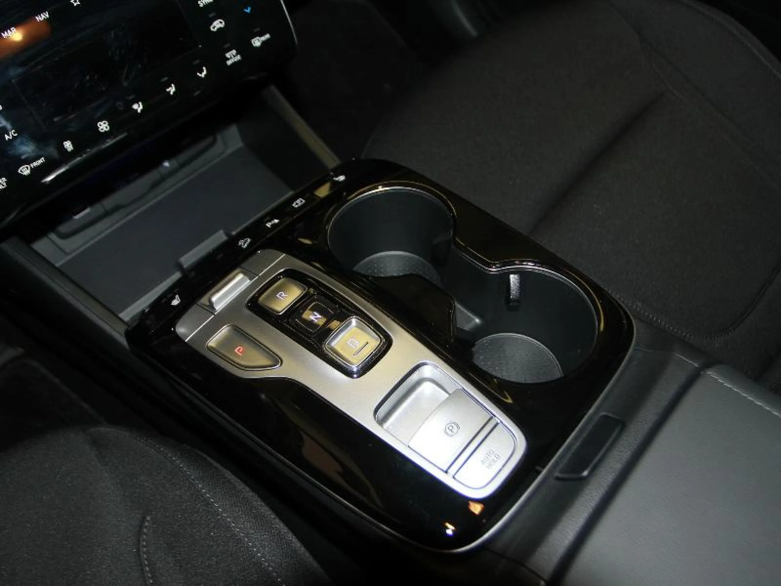 HYUNDAI TUCSON 1.6 CRDI 100KW (136CV) 48V TECNO DCT 2C - Foto 6