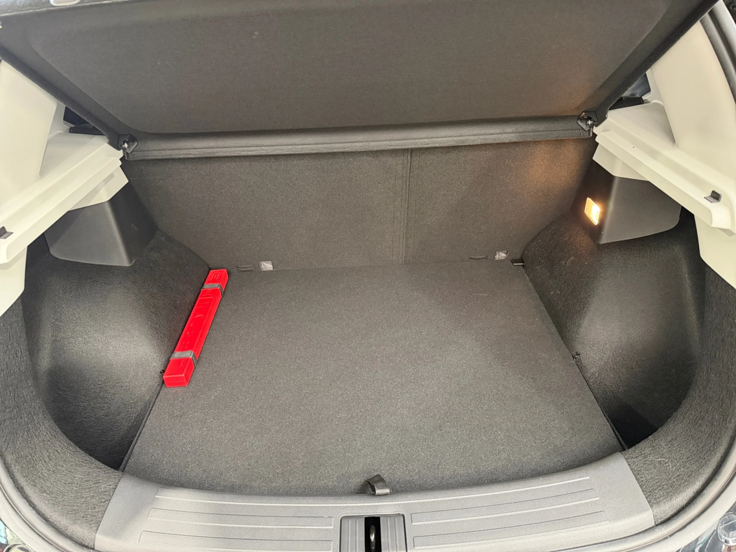 MG Zs 1.0T AT 2WD LUX LHD 360 CAMERA DARK - Foto 7