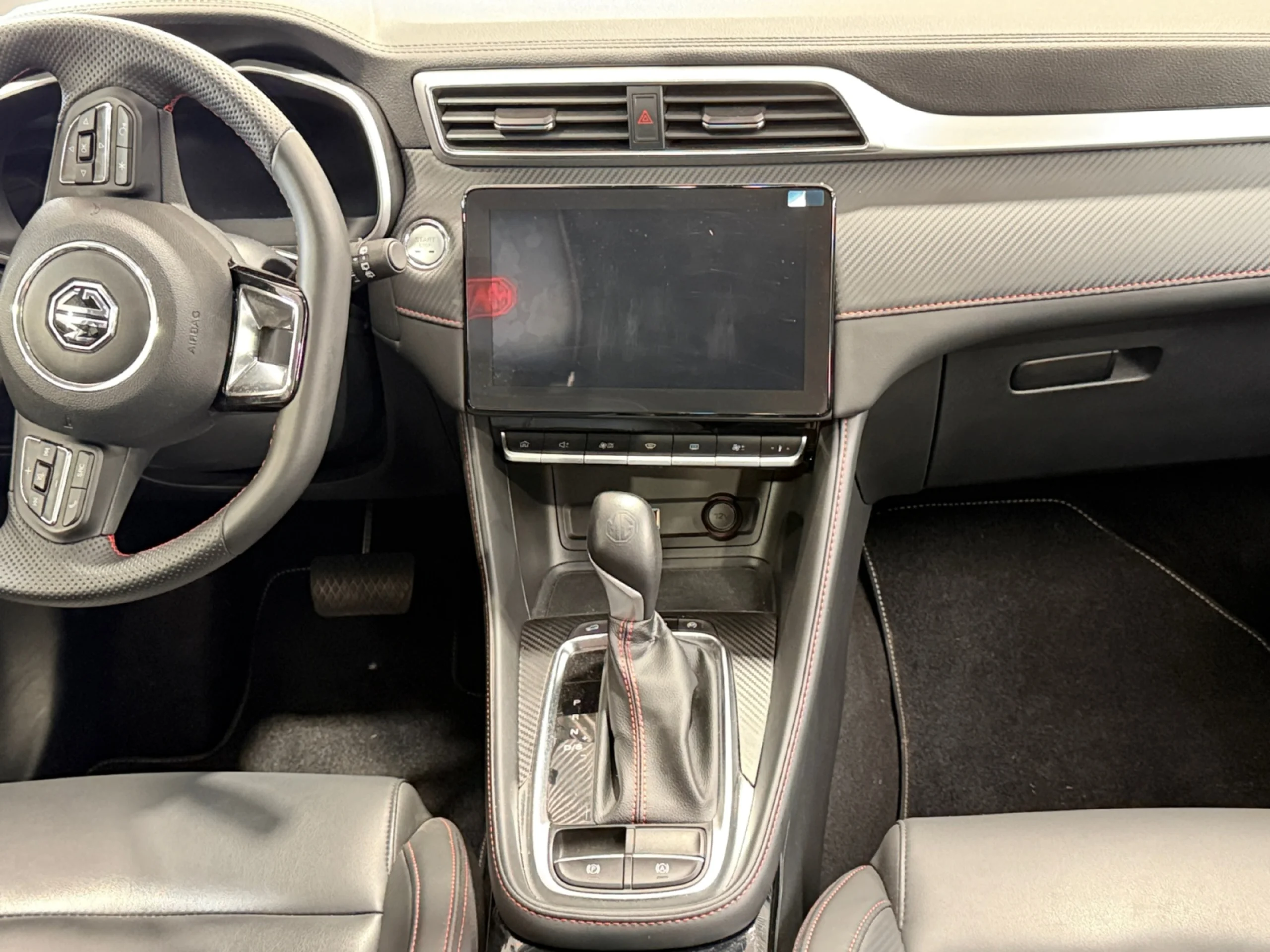 MG Zs 1.0T AT 2WD LUX LHD 360 CAMERA DARK - Foto 15