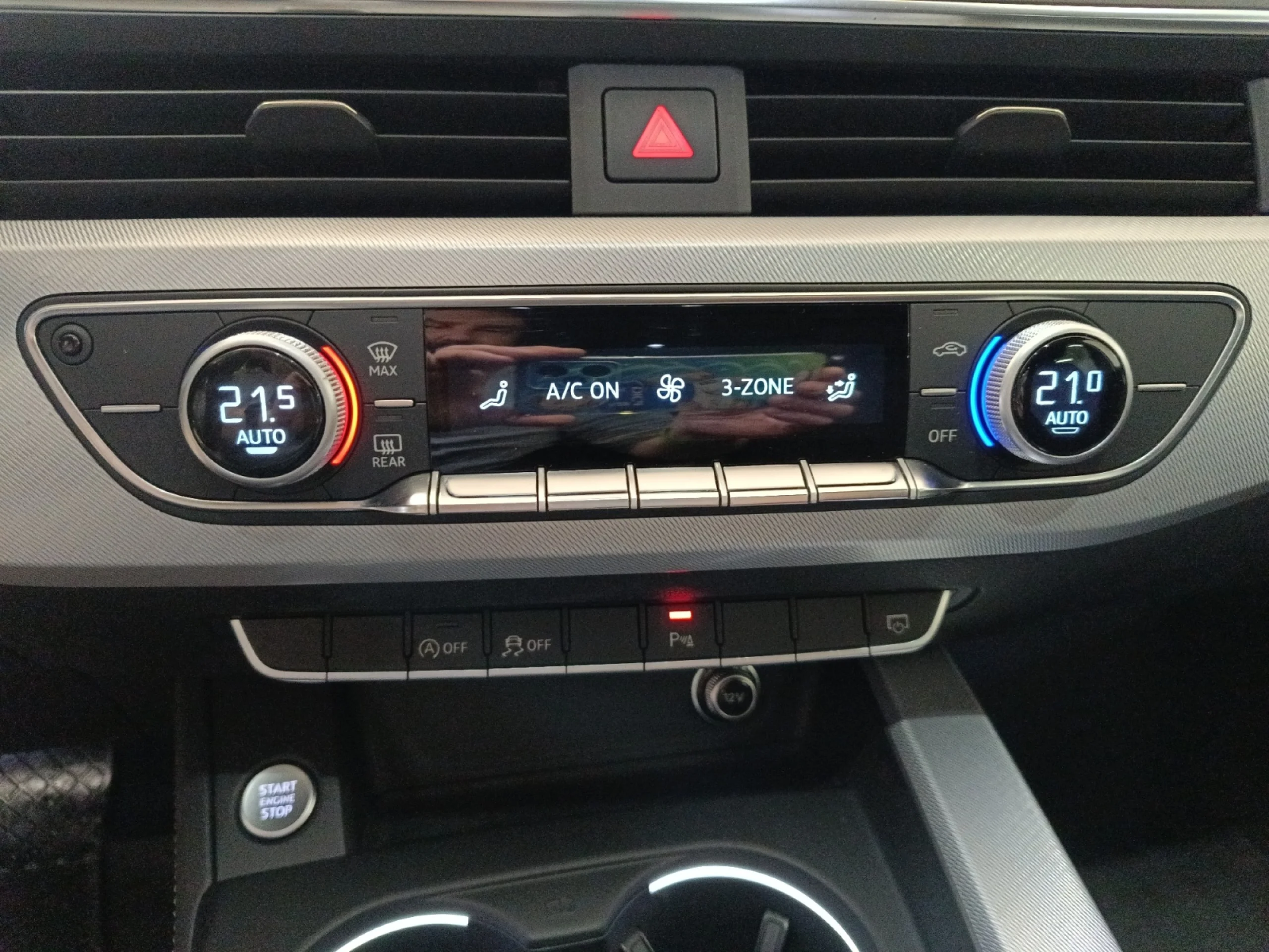 AUDI A4 AVANT 2.0 TDI ULTRA S TRONIC DESIGN EDIT - Foto 18