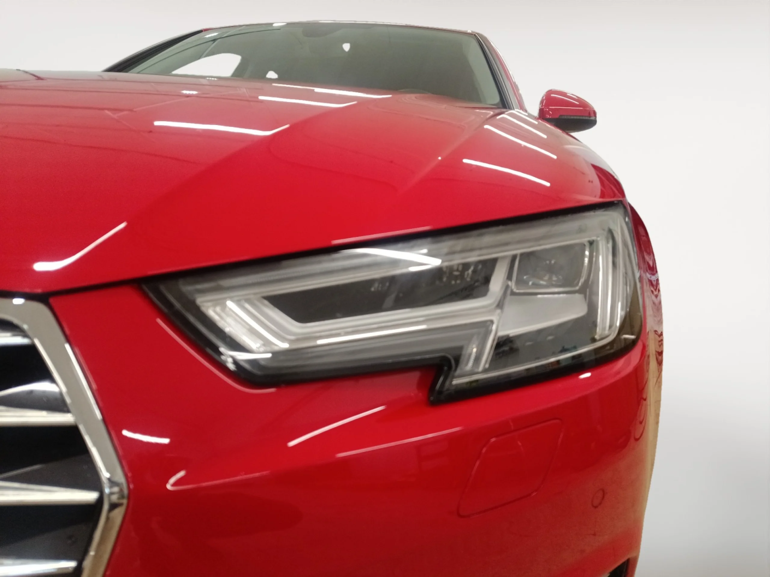 AUDI A4 AVANT 2.0 TDI ULTRA S TRONIC DESIGN EDIT - Foto 21