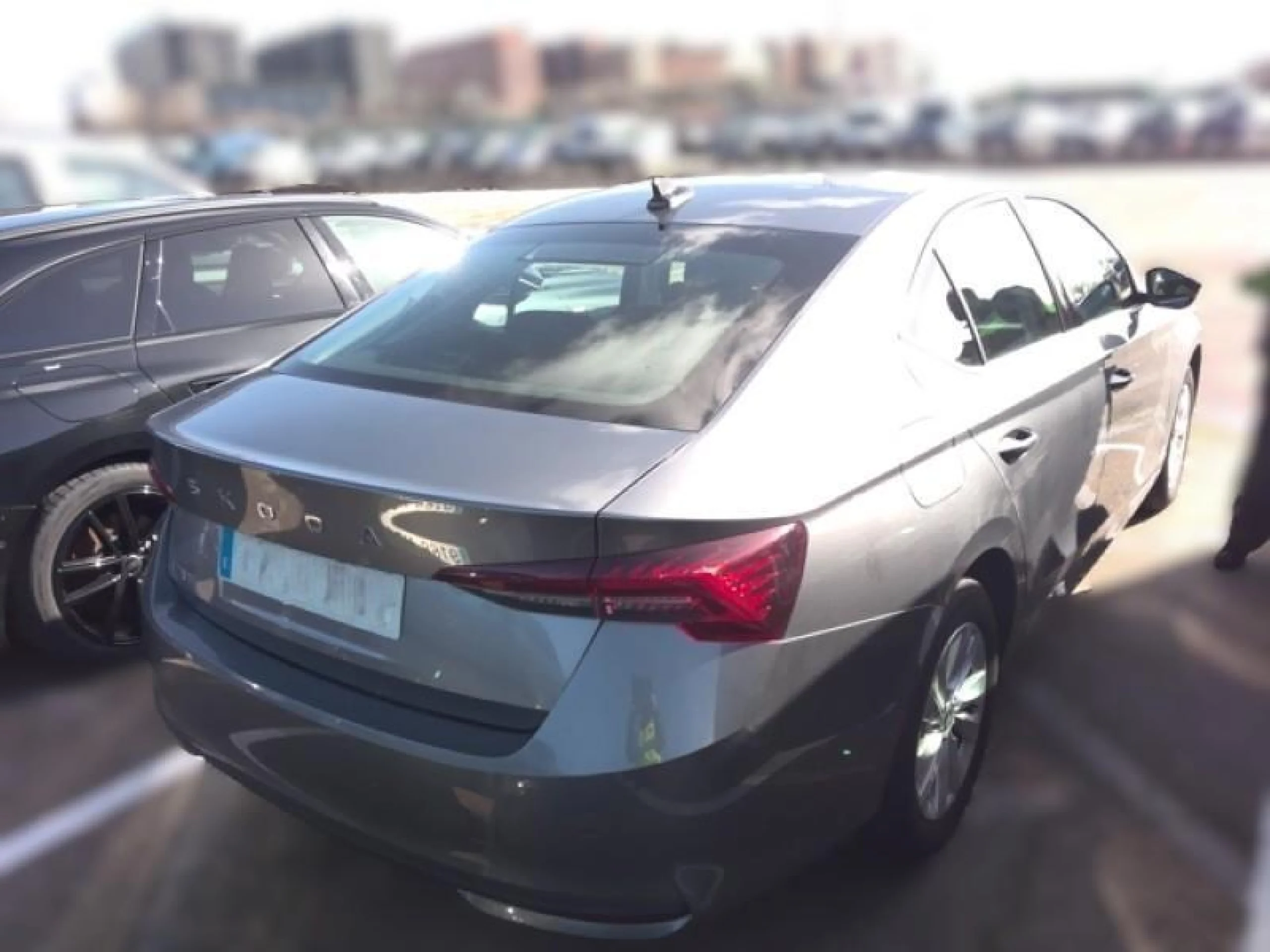 SKODA OCTAVIA 1.5 TSI 110KW(150CV) M HEV DSG SELECTION - Foto 4