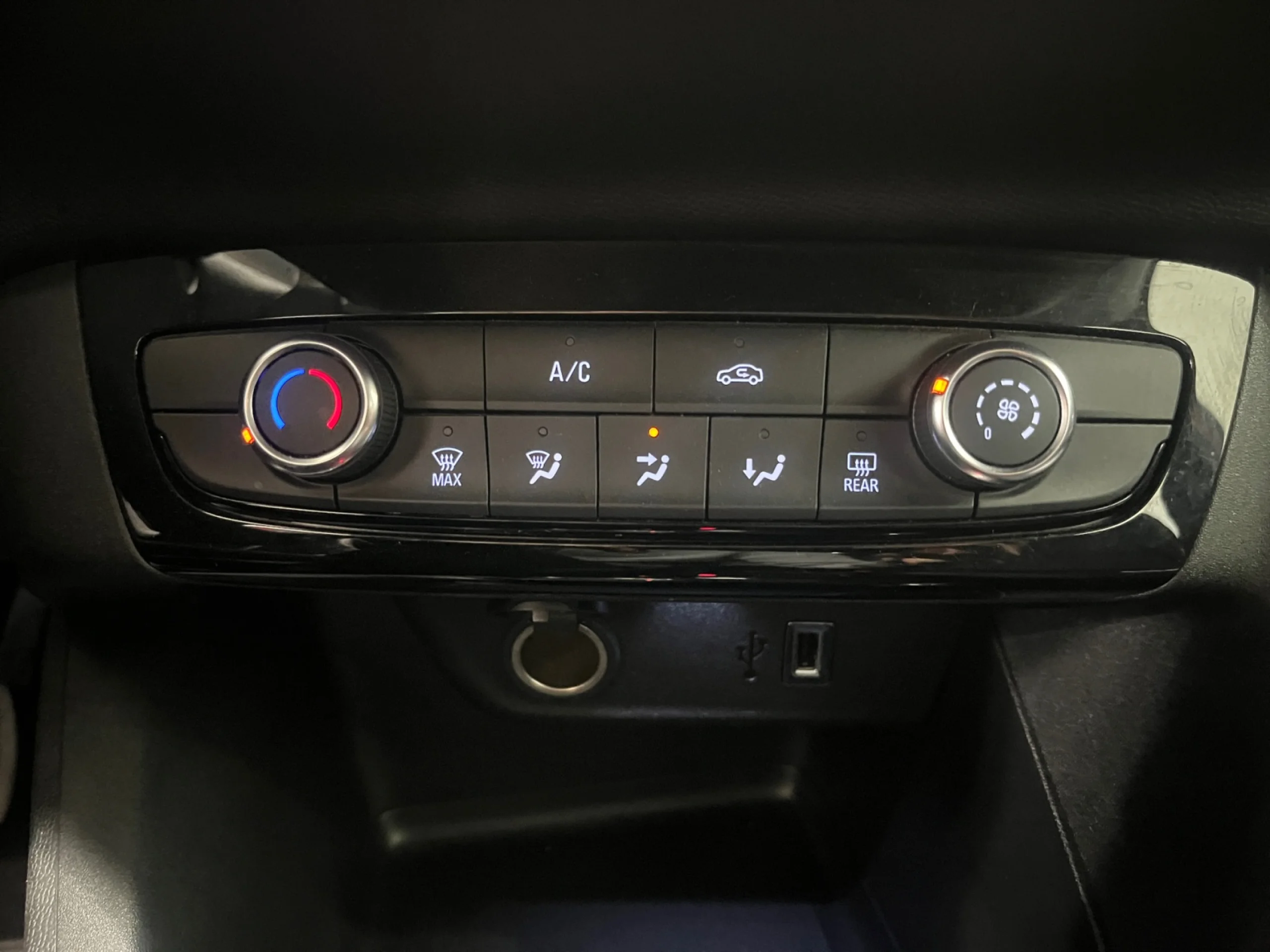 OPEL CORSA 1.2T XHL 74KW (100CV) ELEGANCE AUTO - Foto 13