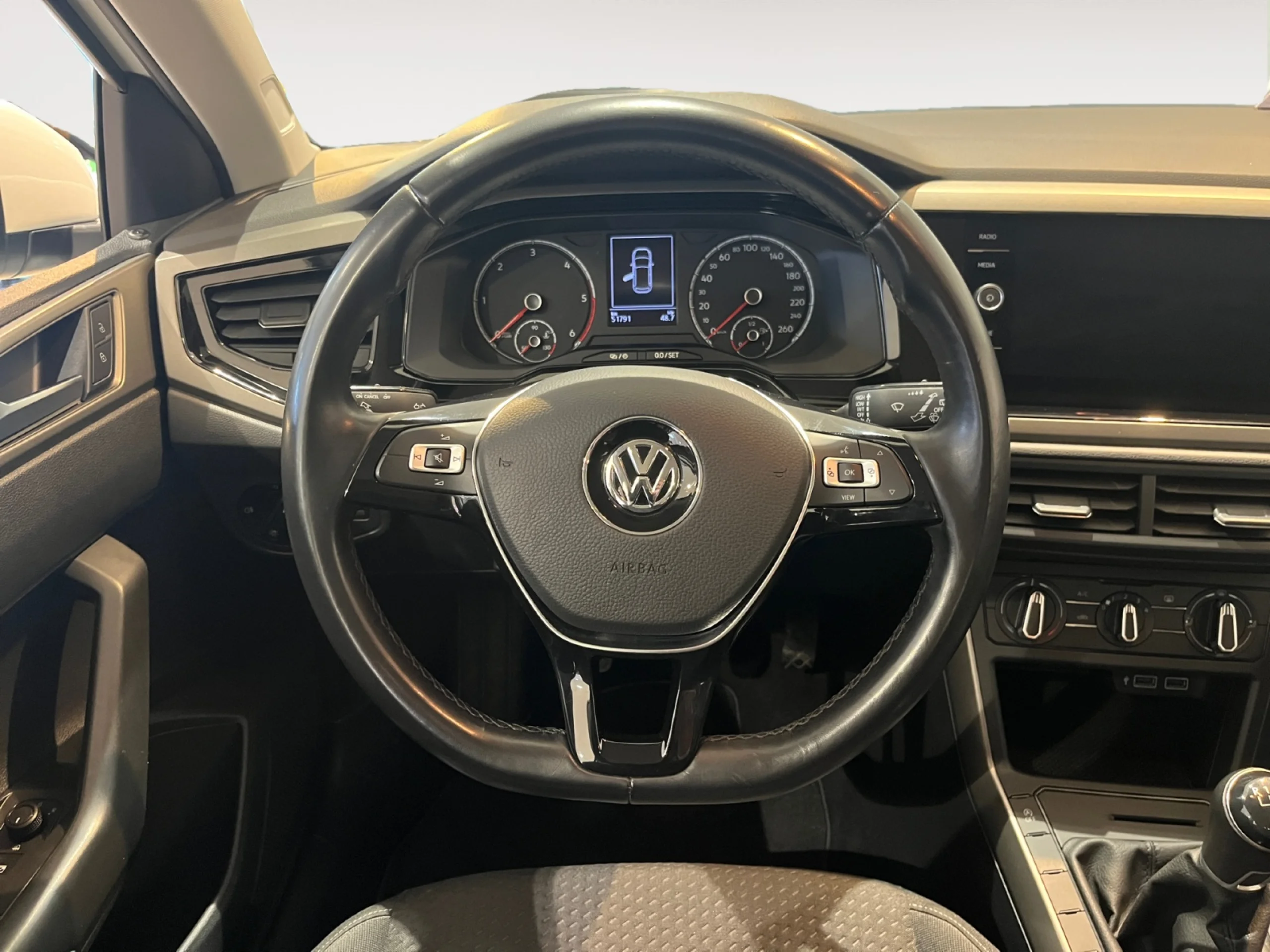 VOLKSWAGEN POLO ADVANCE 1.6 TDI 70KW (95CV) - Foto 11