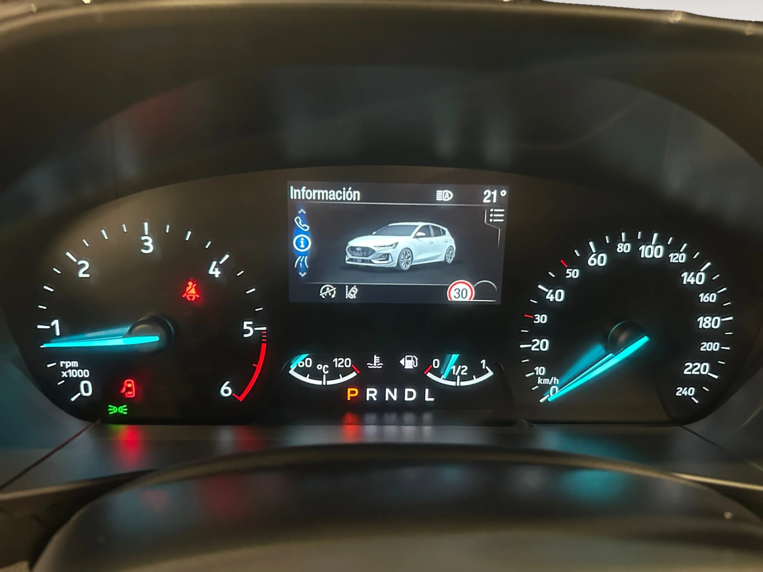 FORD FOCUS ST LINE X 1.5 ECOBLUE 85KW (115CV) AUTO - Foto 10