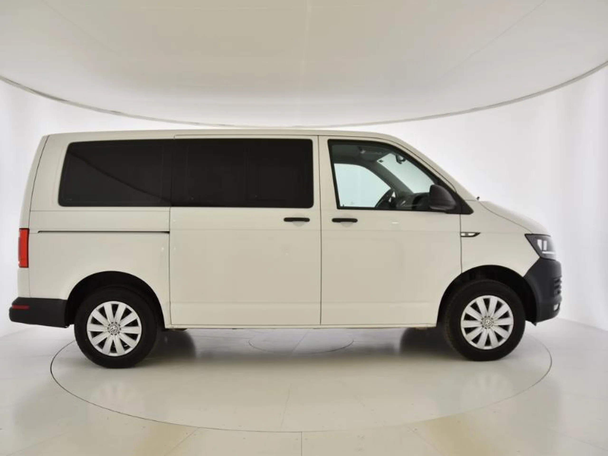 VOLKSWAGEN CARAVELLE BATALLA CORTA 2.0 TDI EU6 SCR BMT - Foto 3