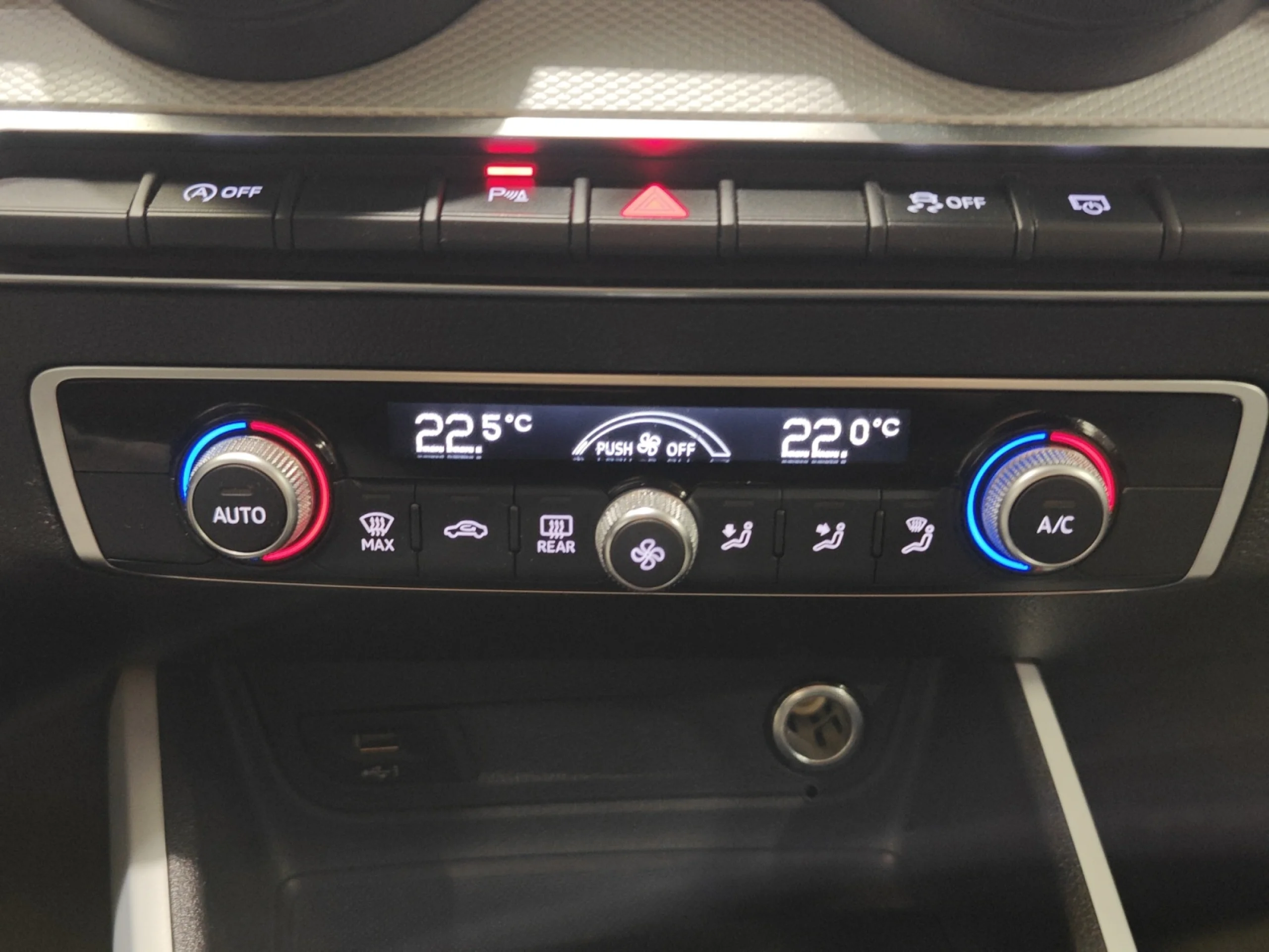 AUDI Q2 DESIGN 35 TDI 110KW (150CV) S TRONIC - Foto 20