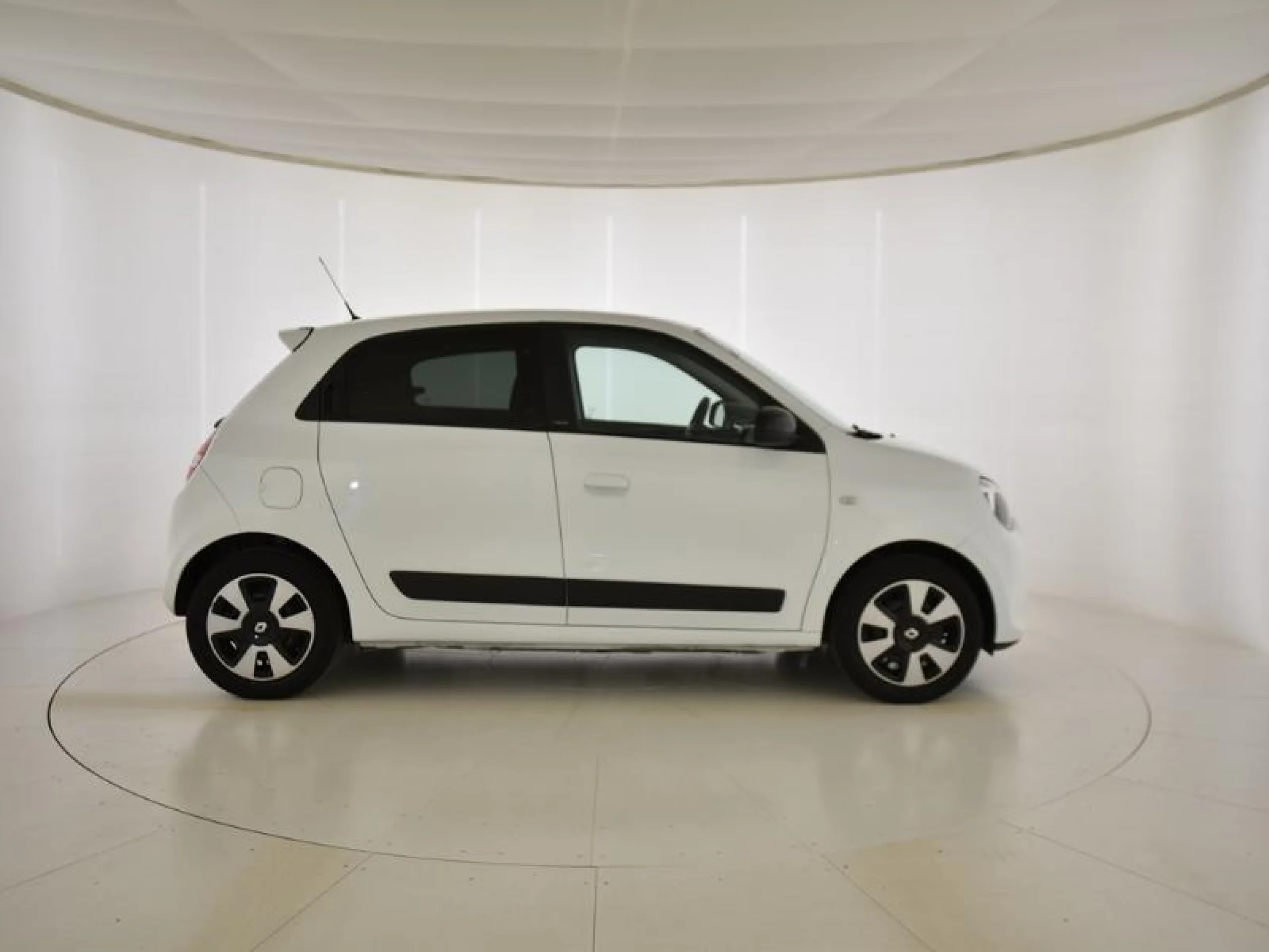 RENAULT TWINGO LIMITED TCE 66KW (90CV)  18 - Foto 3