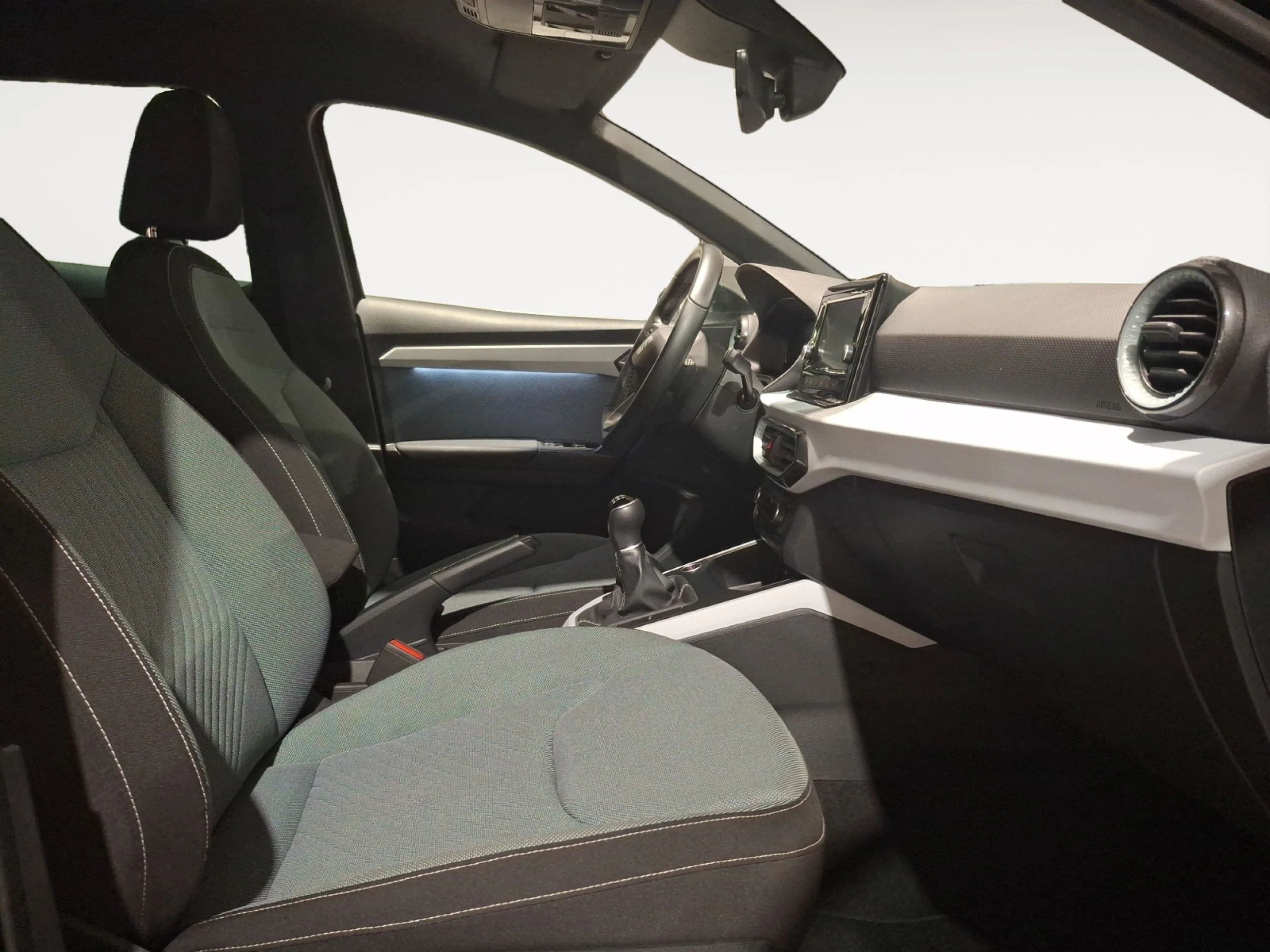 SEAT IBIZA 1.0 TSI 81KW (110CV) SPECIAL EDITION - Foto 5