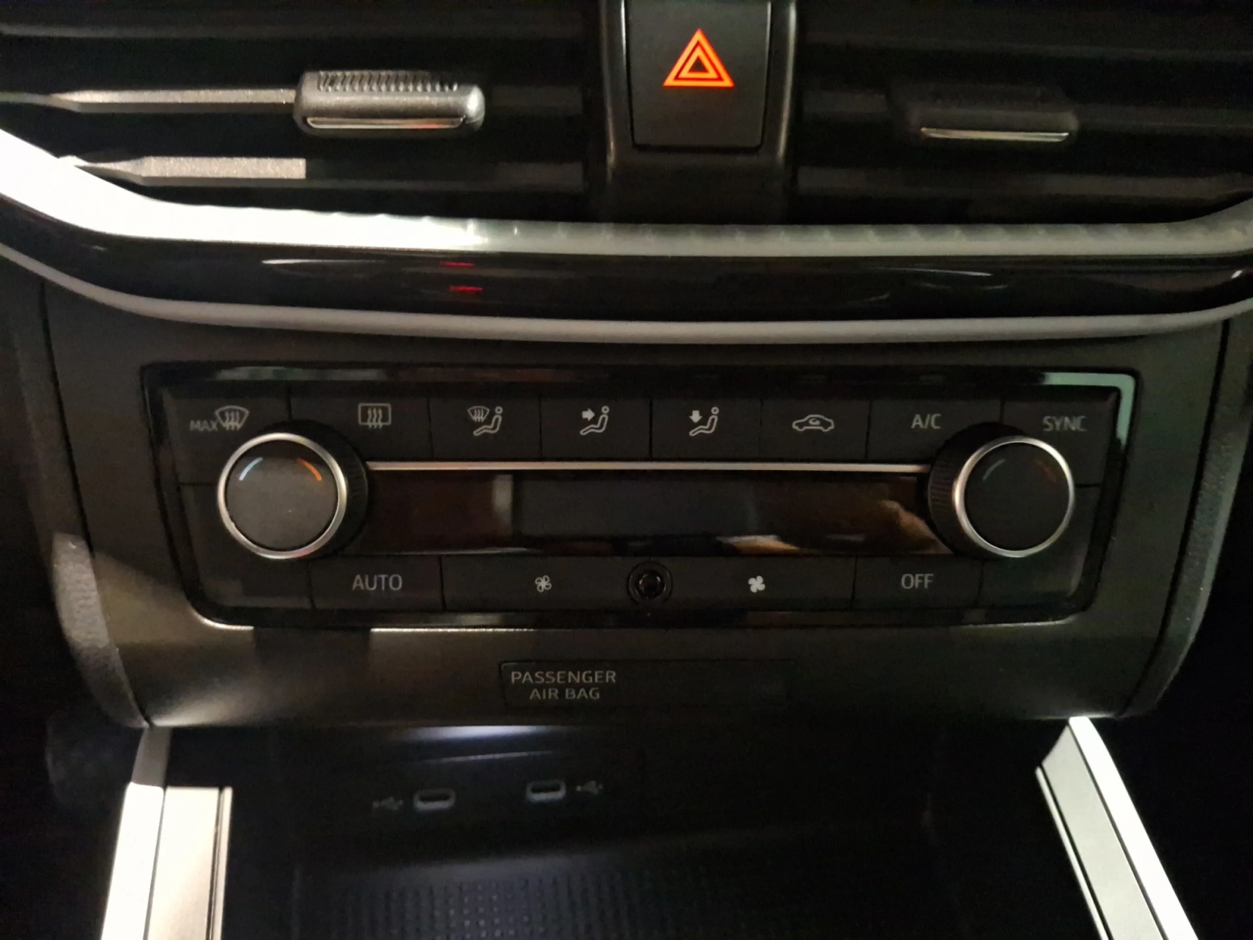 SEAT IBIZA 1.0 TSI 81KW (110CV) SPECIAL EDITION - Foto 13