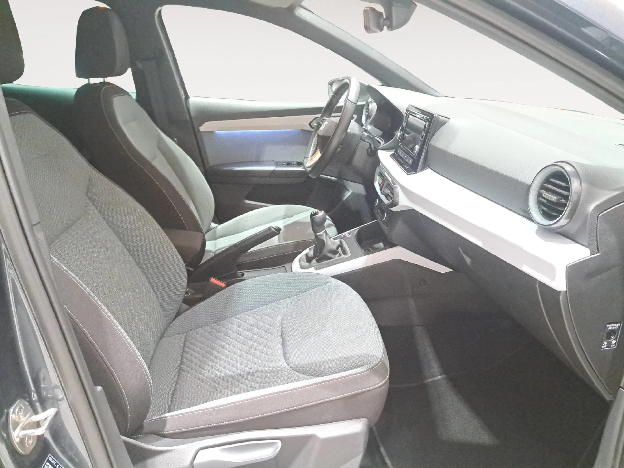 SEAT IBIZA 1.0 TSI 81KW (110CV) SPECIAL EDITION - Foto 5