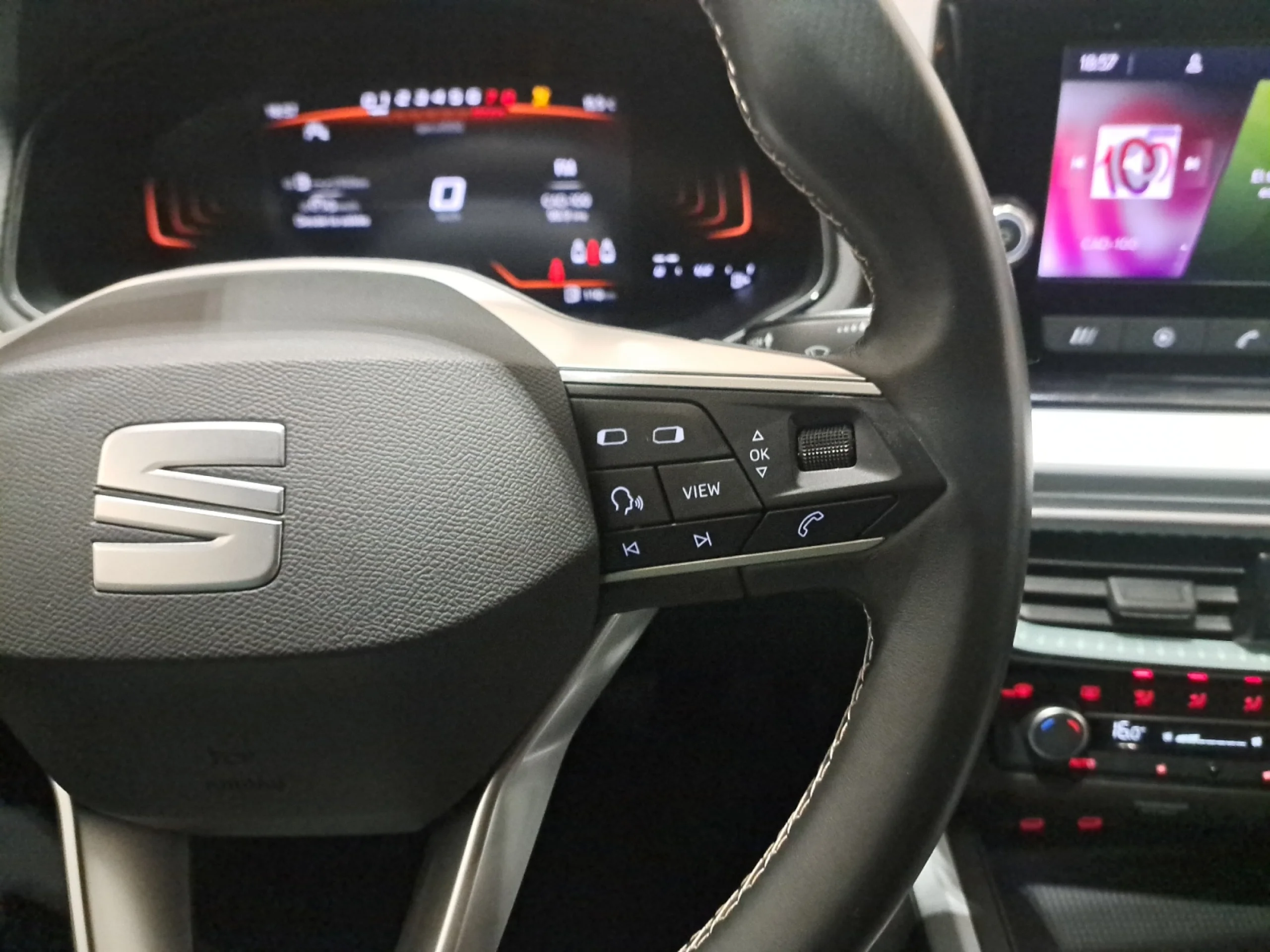 SEAT IBIZA 1.0 TSI 81KW (110CV) SPECIAL EDITION - Foto 12