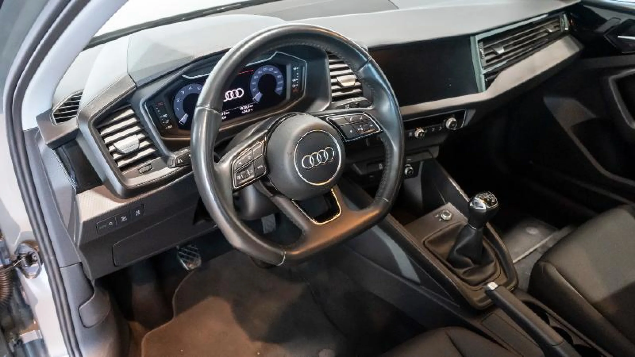 AUDI A1 SPORTBACK BLACK LINE 35 TFSI 110KW - Foto 12