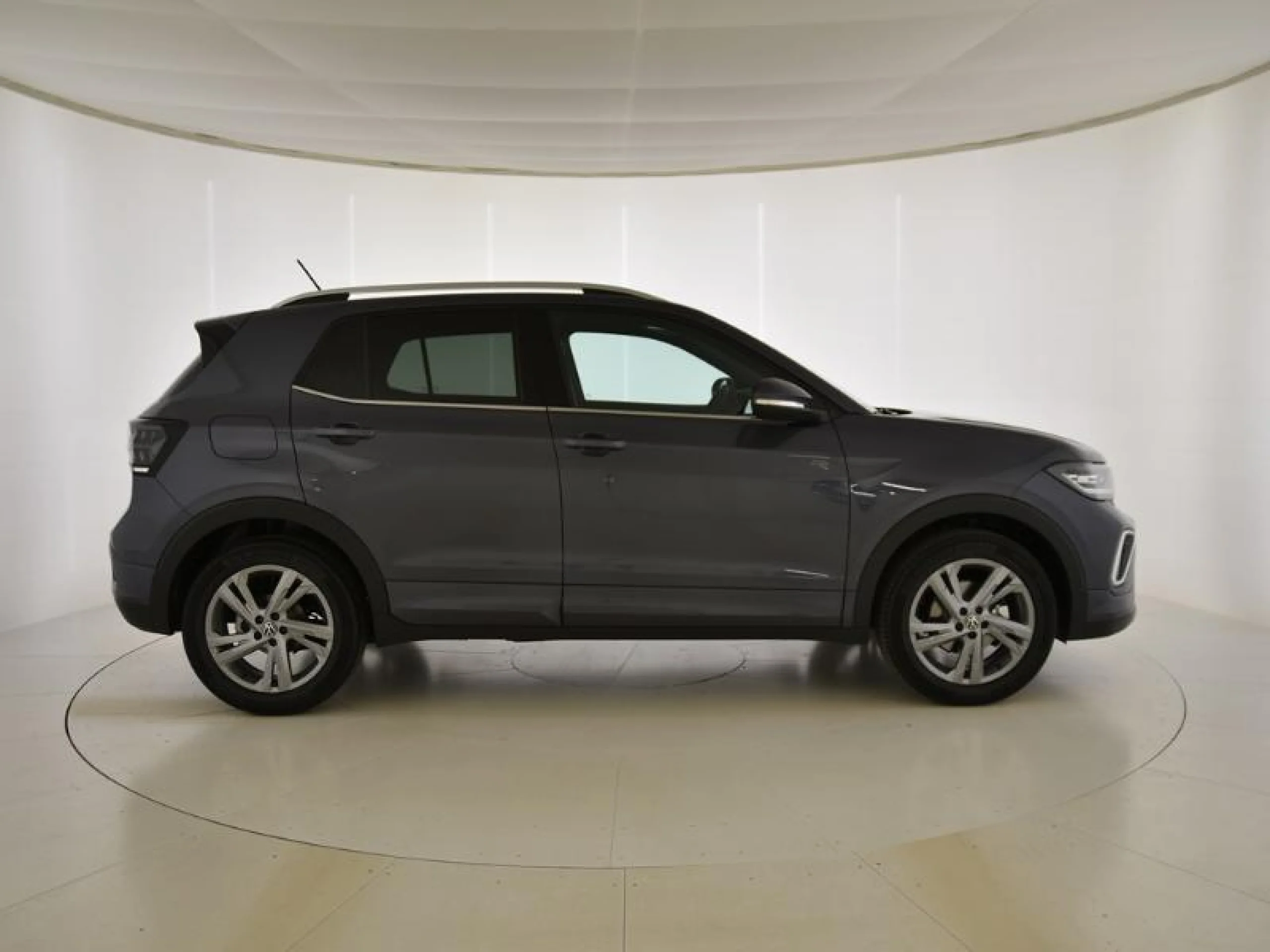 VOLKSWAGEN T CROSS T CROSS R LINE 1.0 TSI 85 KW (115 CV)  6 VEL. - Foto 3
