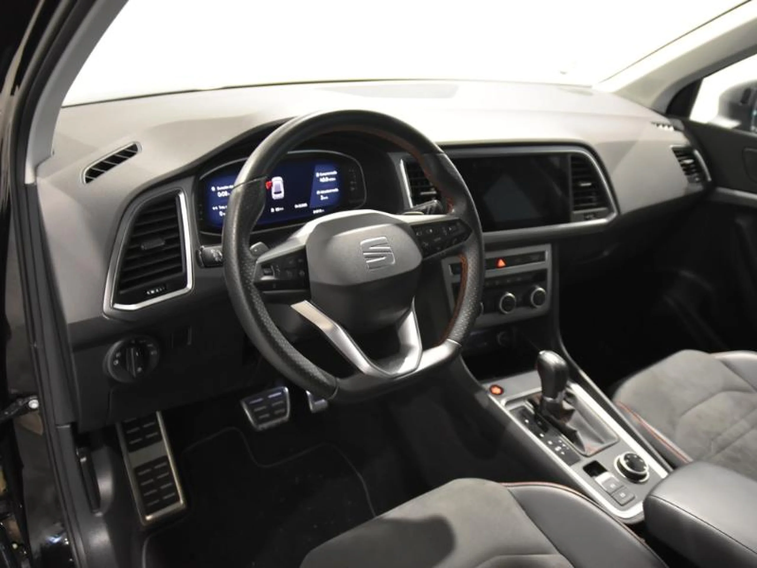 SEAT ATECA 1.5 TSI 110KW DSG FR SPECIAL EDITION - Foto 10