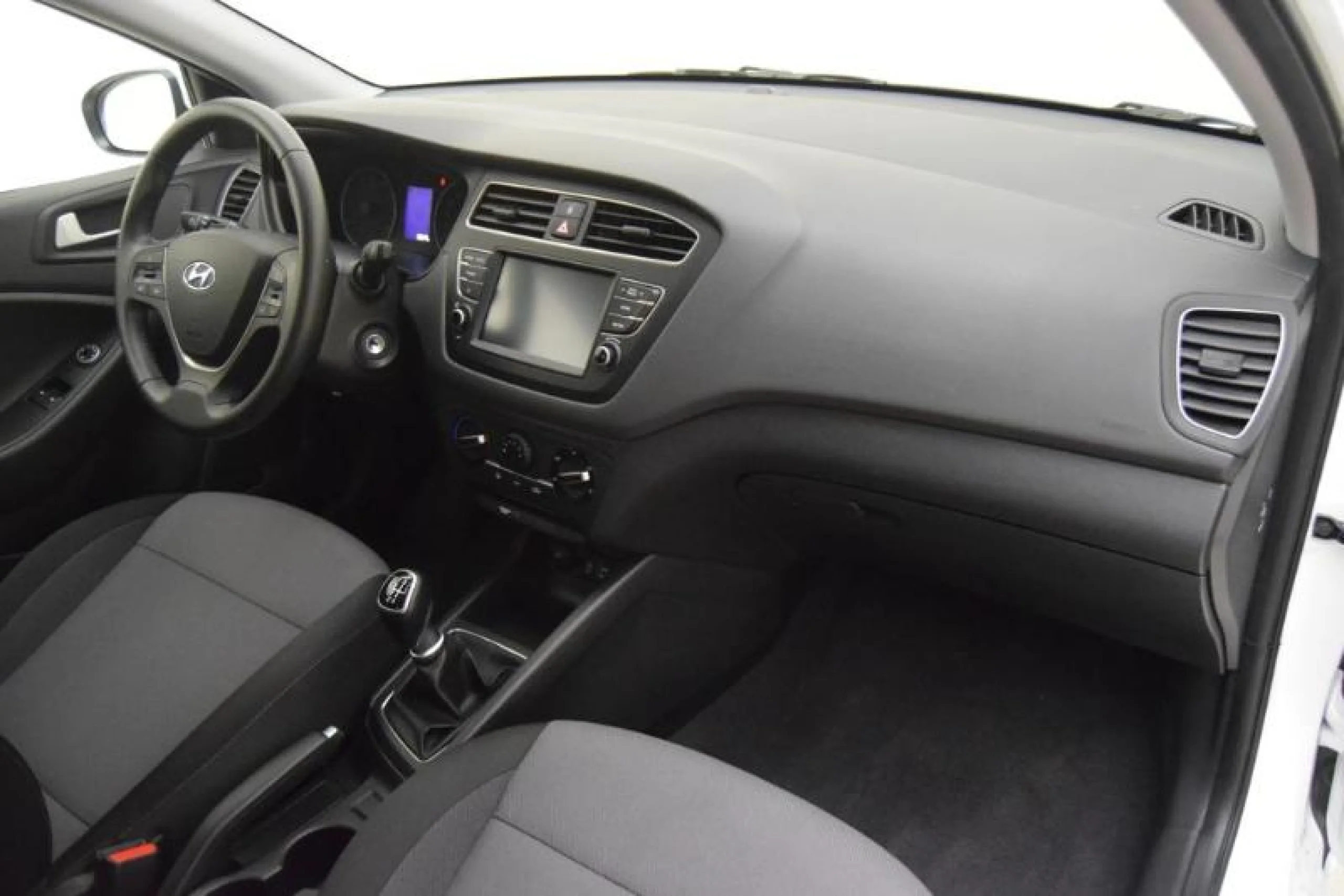 HYUNDAI I20 1.4 CRDI ESSENCE - Foto 3