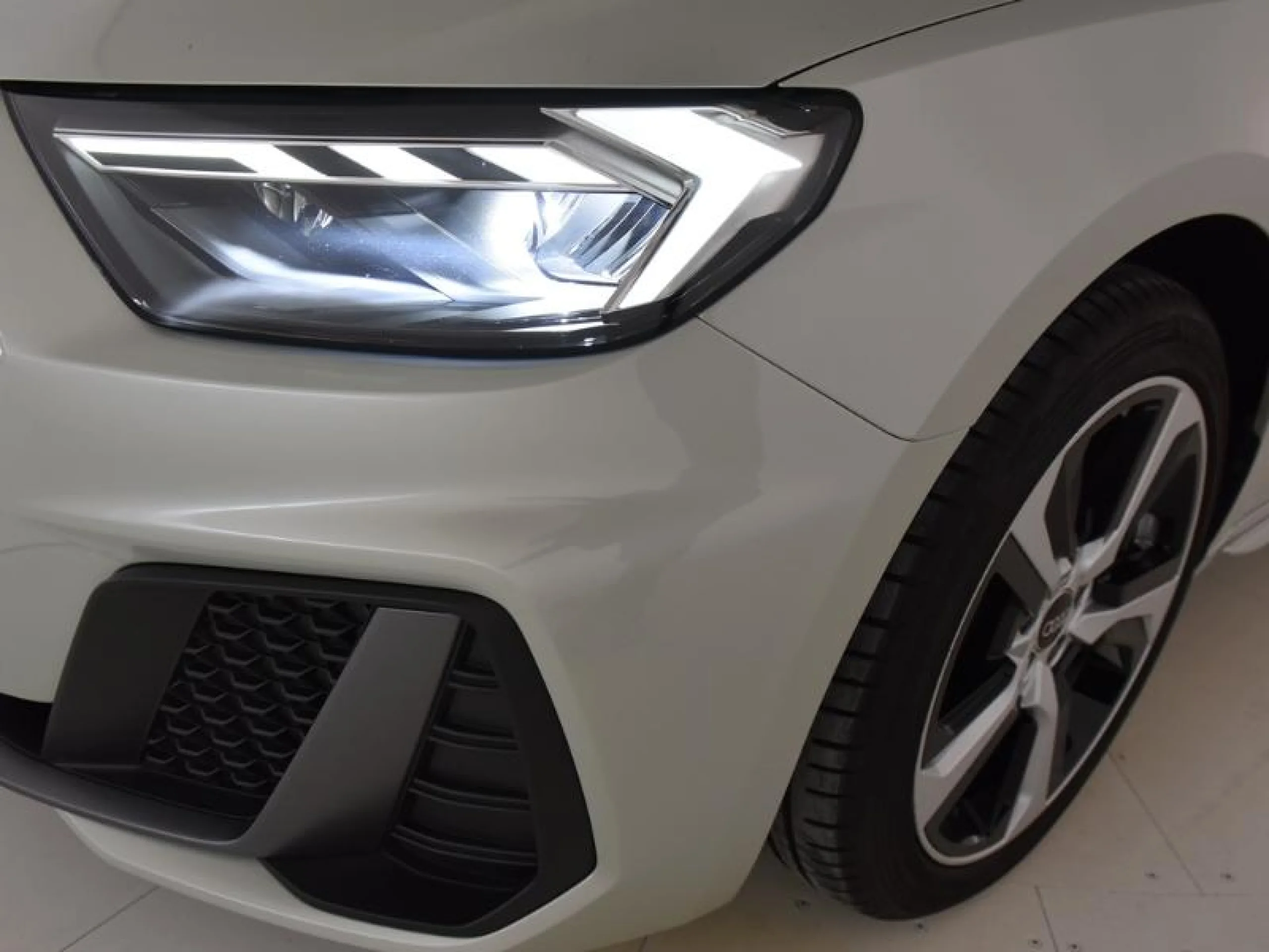 AUDI A1 SPORTBACK ADRENALIN 25 TFSI 70KW (95CV) - Foto 18