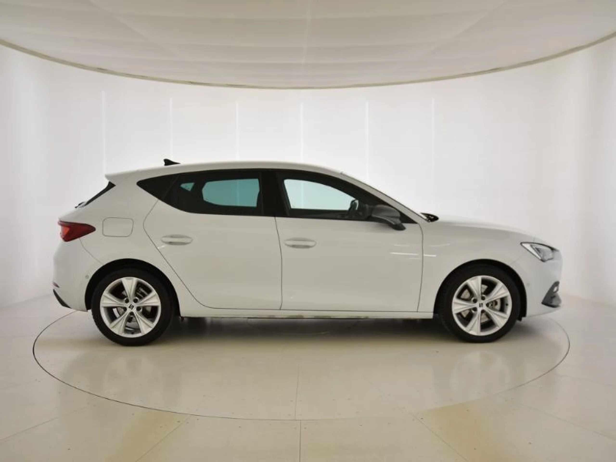 SEAT LEON 2.0 TDI 110KW DSG 7 S&S FR XL - Foto 3