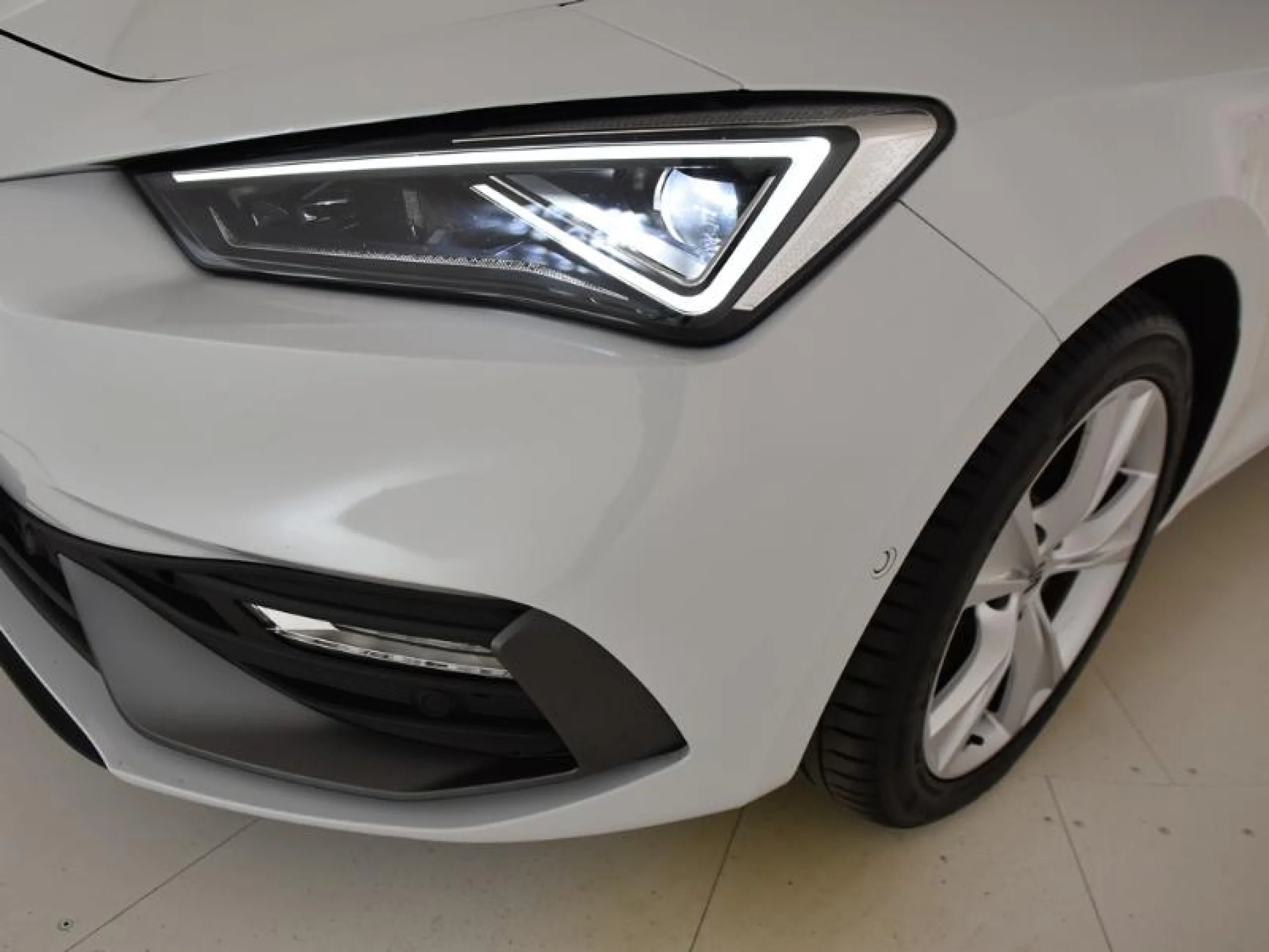 SEAT LEON 2.0 TDI 110KW DSG 7 S&S FR XL - Foto 18