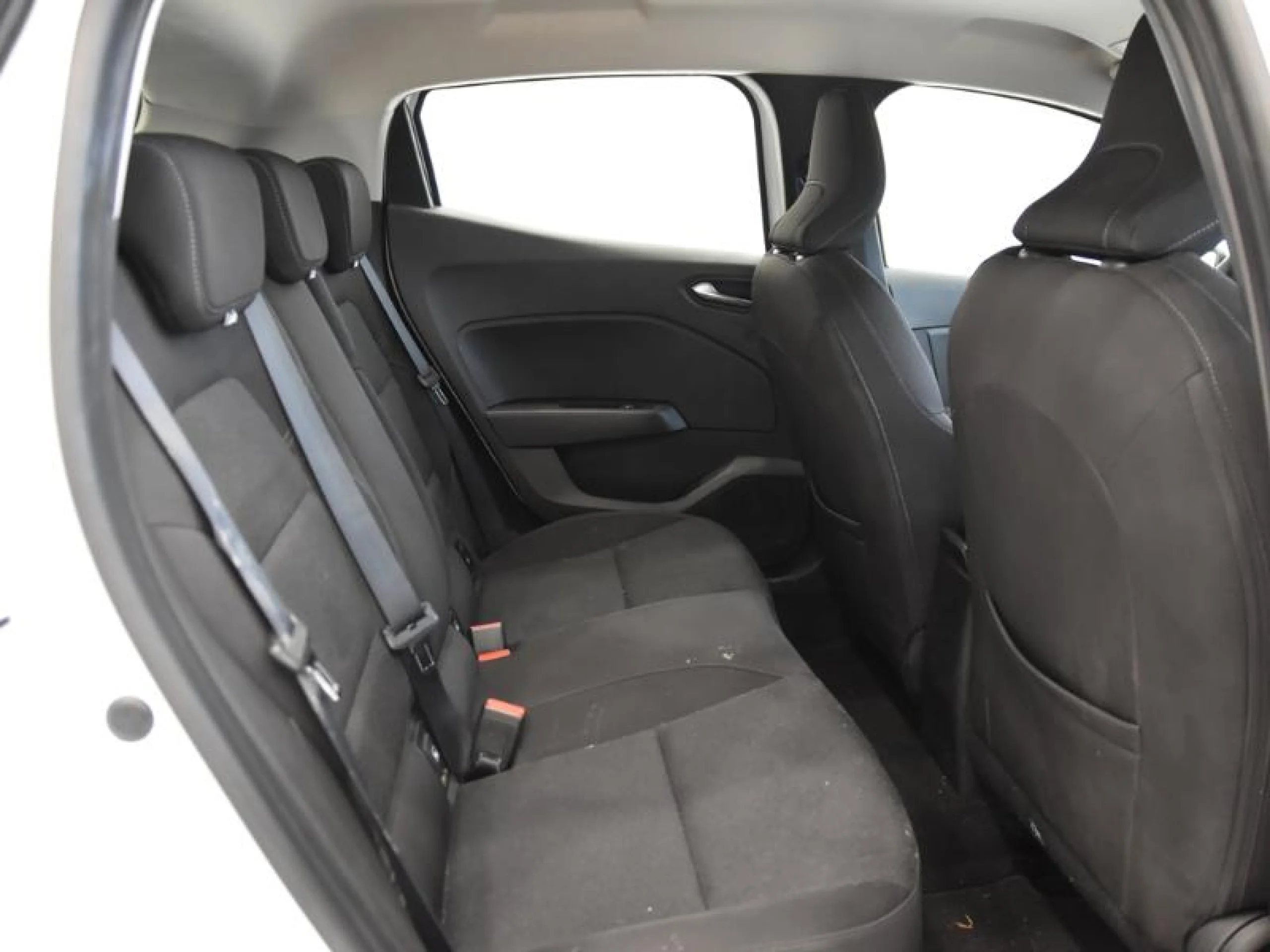 RENAULT CLIO ZEN TCE 67 KW (91CV) - Foto 6