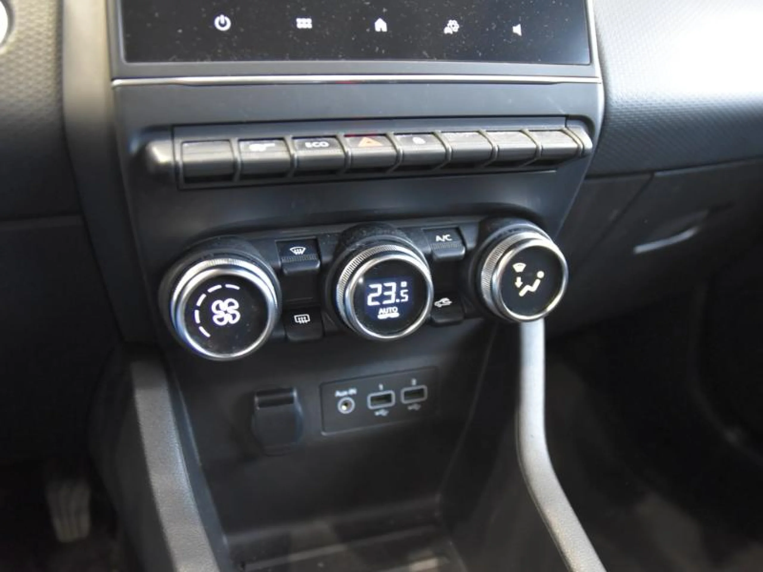 RENAULT CLIO ZEN TCE 67 KW (91CV) - Foto 10