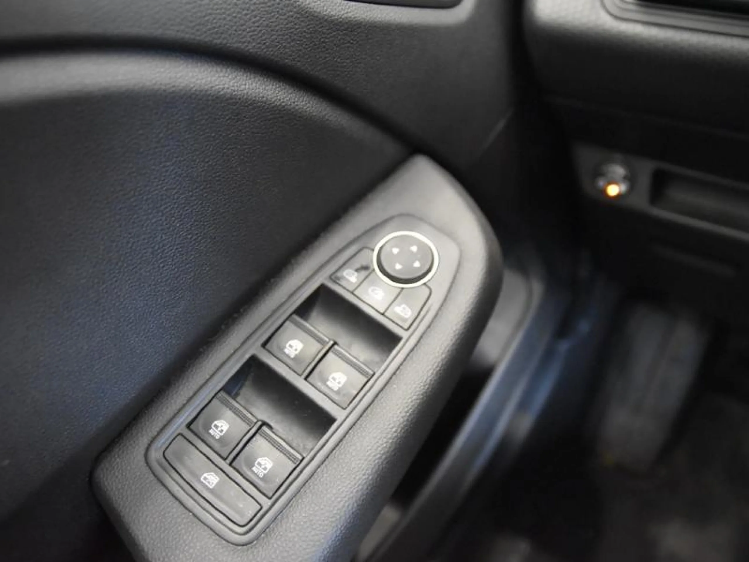 RENAULT CLIO ZEN TCE 67 KW (91CV) - Foto 16