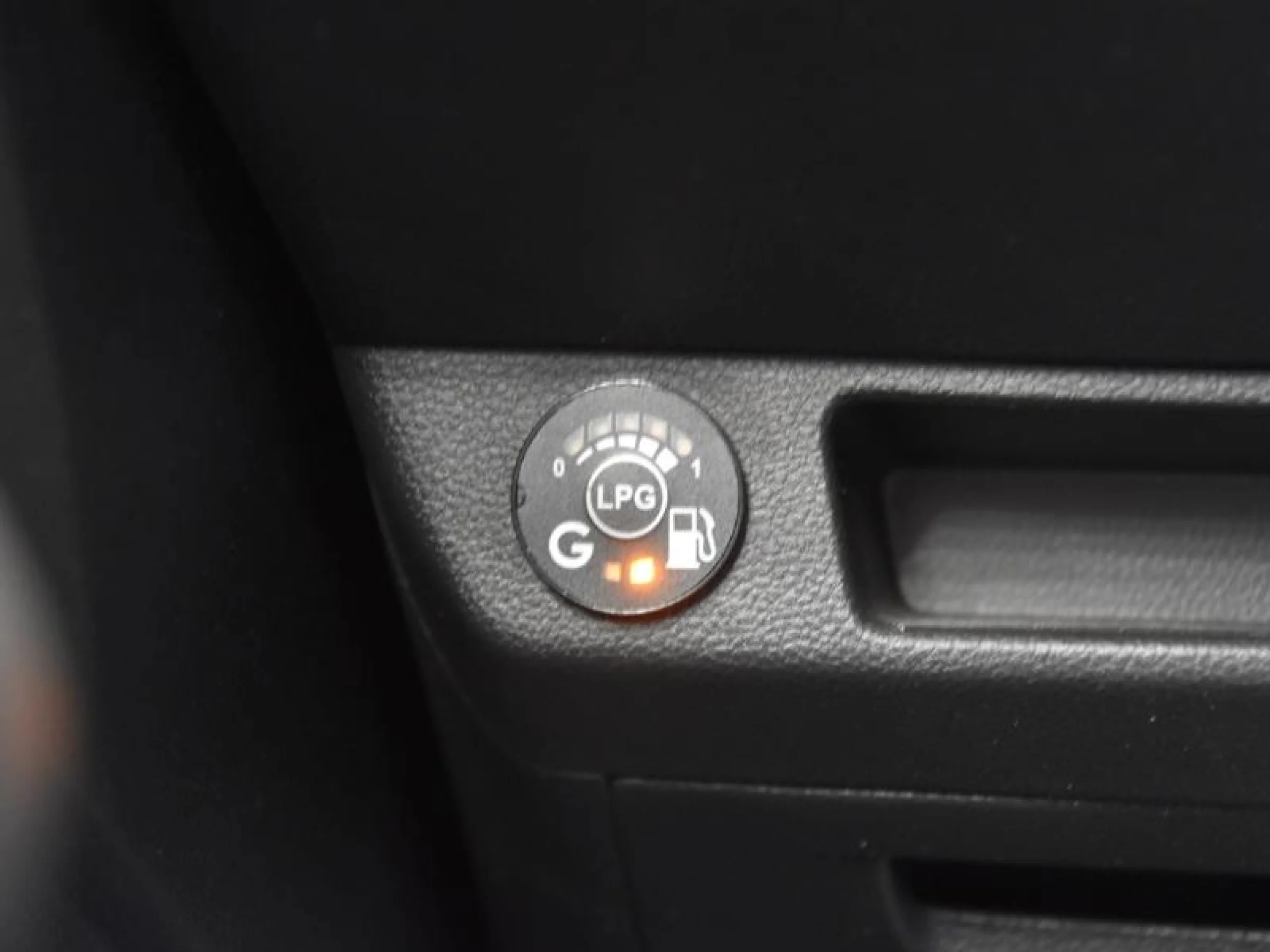 RENAULT CLIO ZEN TCE 67 KW (91CV) - Foto 18