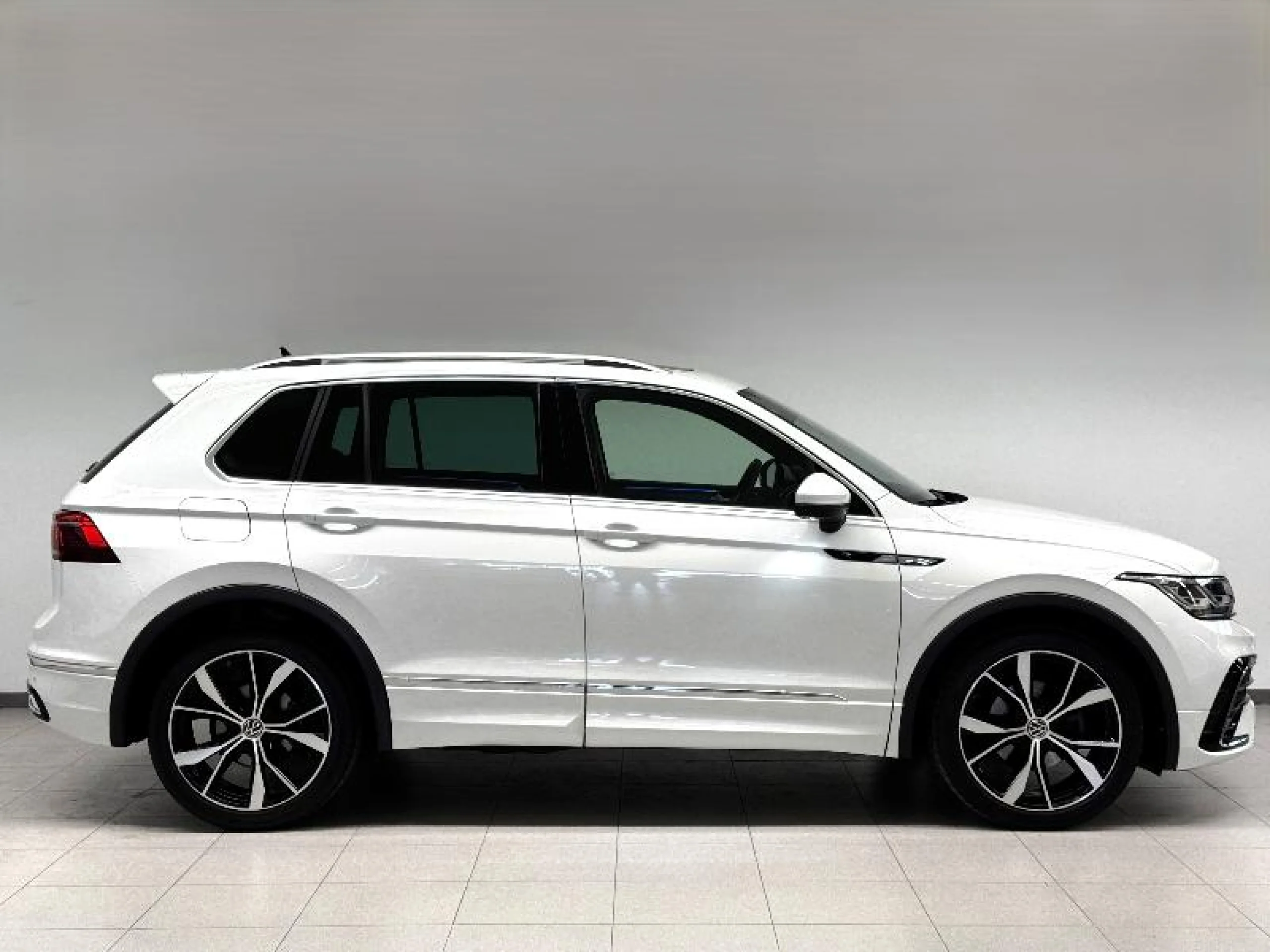 VOLKSWAGEN TIGUAN R LINE 2.0 TDI 110KW (150CV) DSG - Foto 3