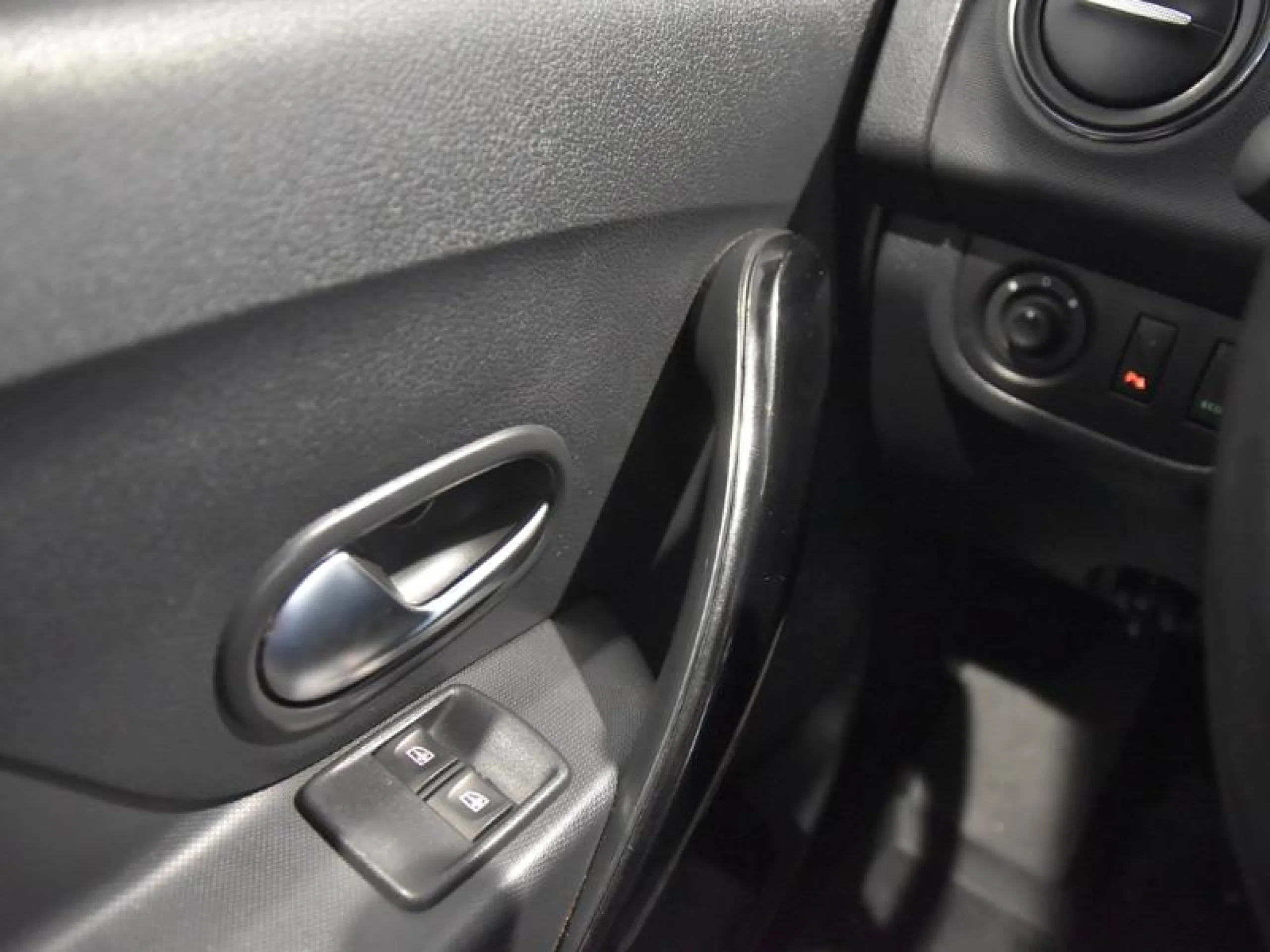DACIA SANDERO STEPWAY COMFORT BLUE DCI 70KW(95CV)   18 - Foto 16