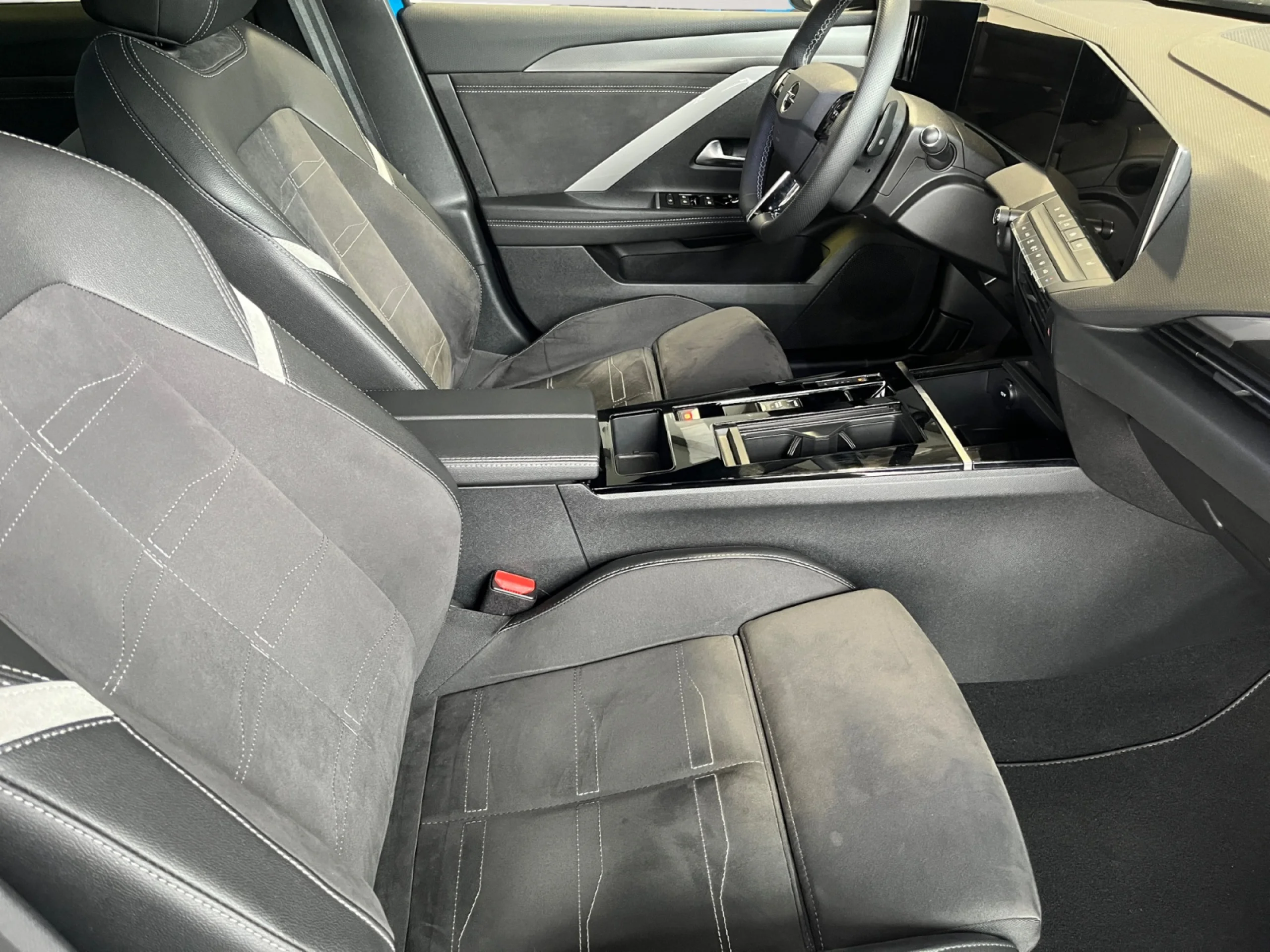 OPEL ASTRA 1.2T XHT 96KW (130CV) GS - Foto 5