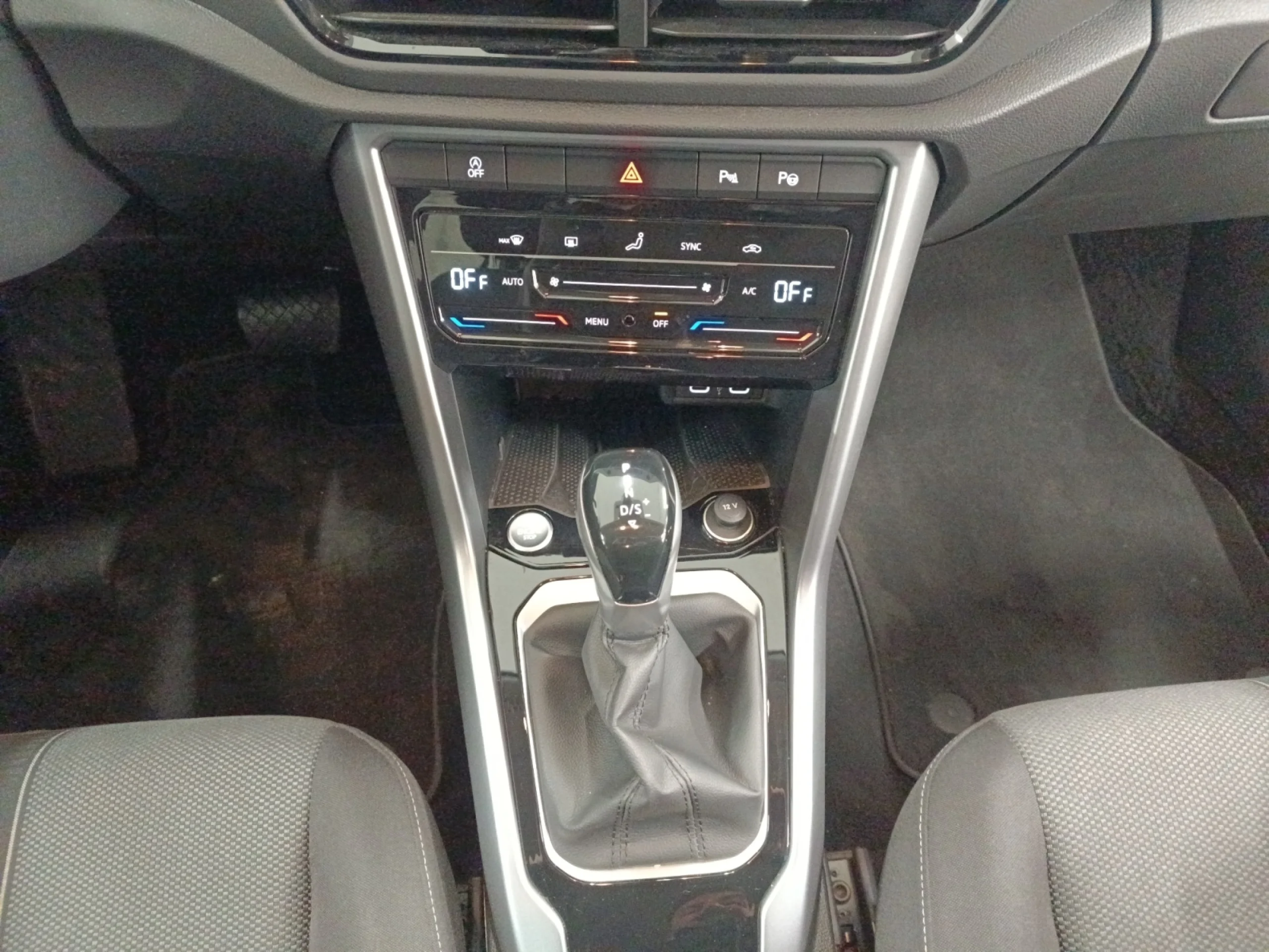 VOLKSWAGEN T ROC T ROC M S 2.0 TDI 110 KW (150 CV)  AUTOM TICO DSG 7 VEL. - Foto 19