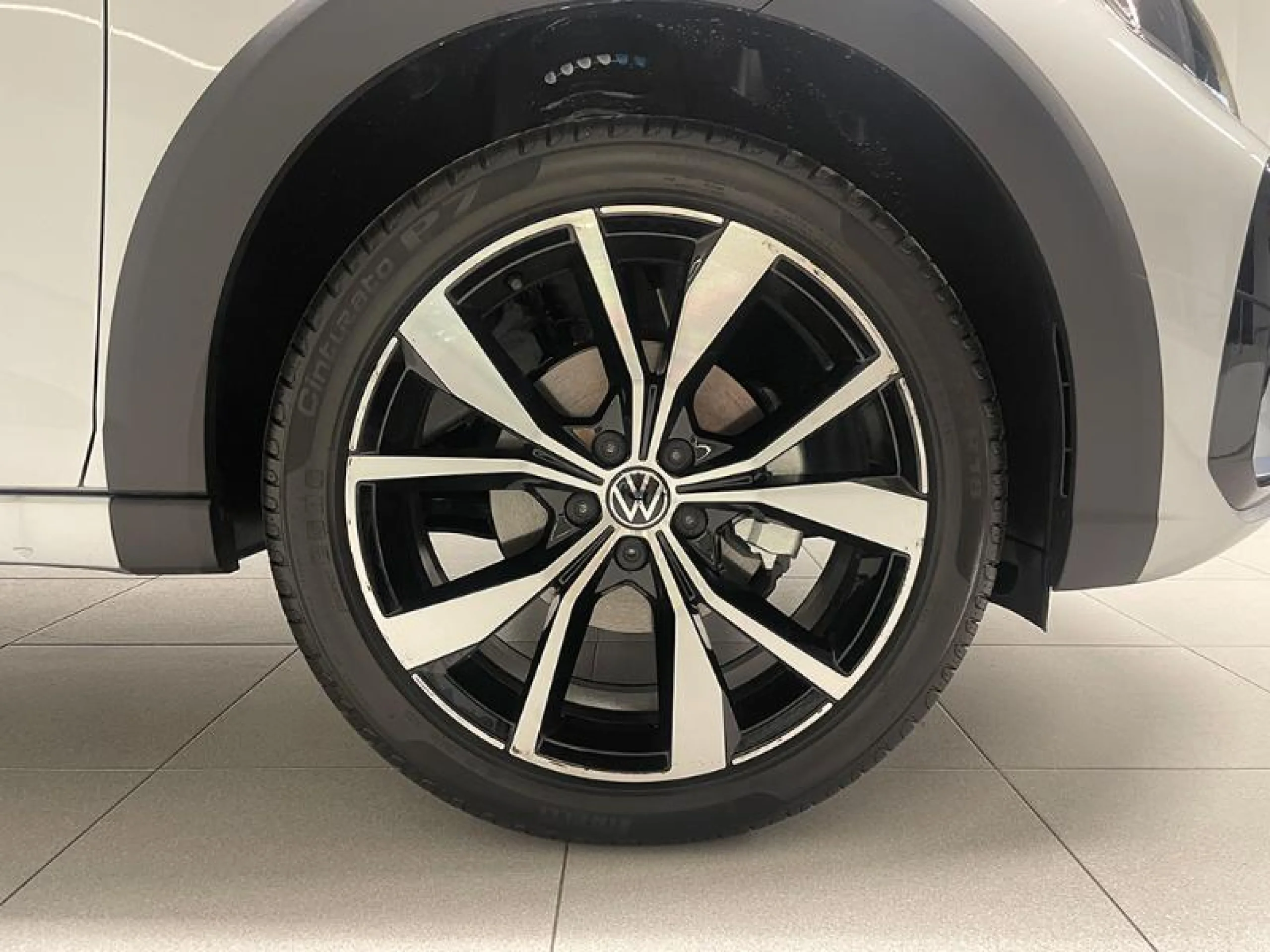 VOLKSWAGEN TAIGO R LINE 1.0 TSI 81KW (110CV) - Foto 8