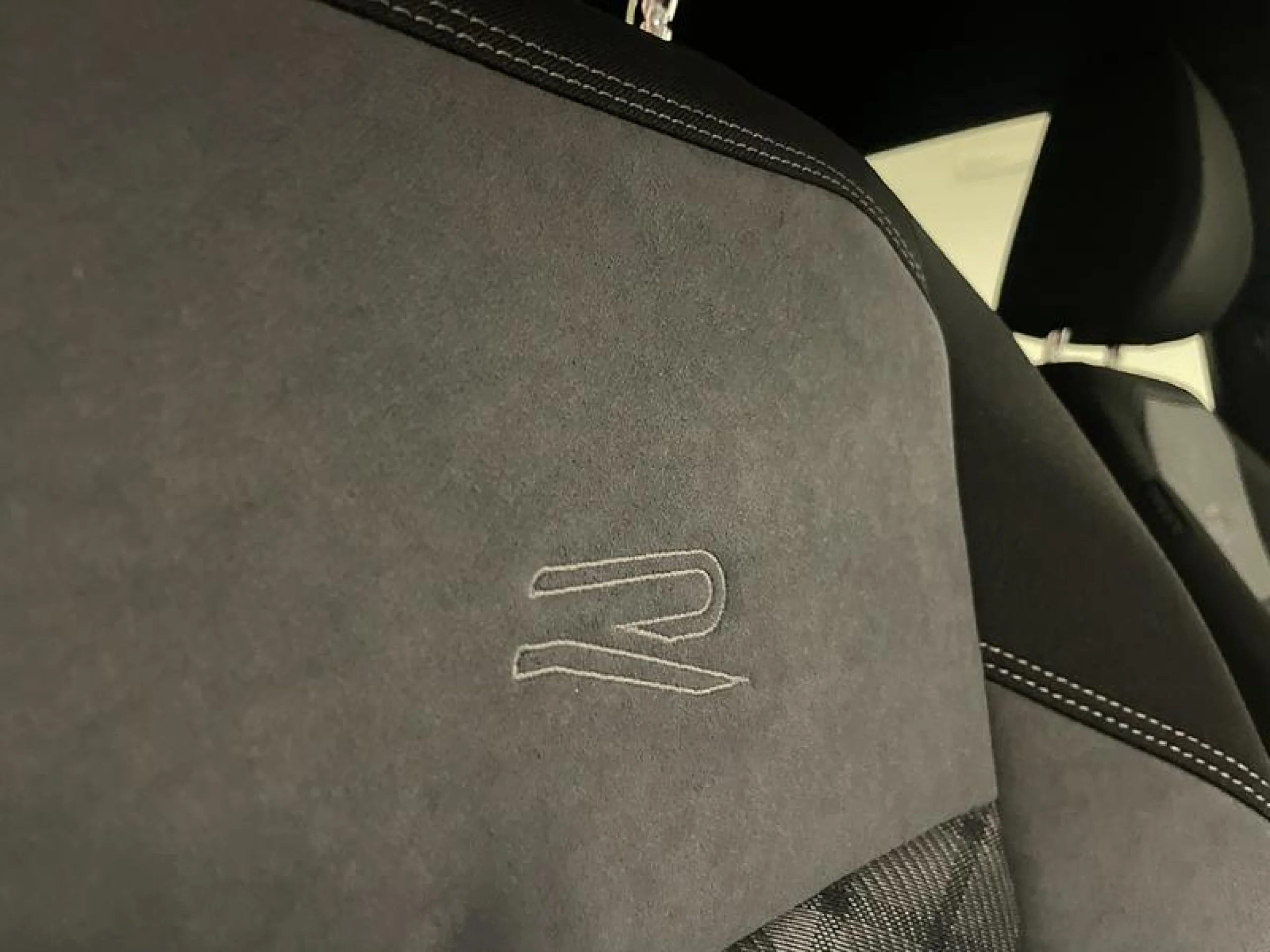 VOLKSWAGEN TAIGO R LINE 1.0 TSI 81KW (110CV) - Foto 11