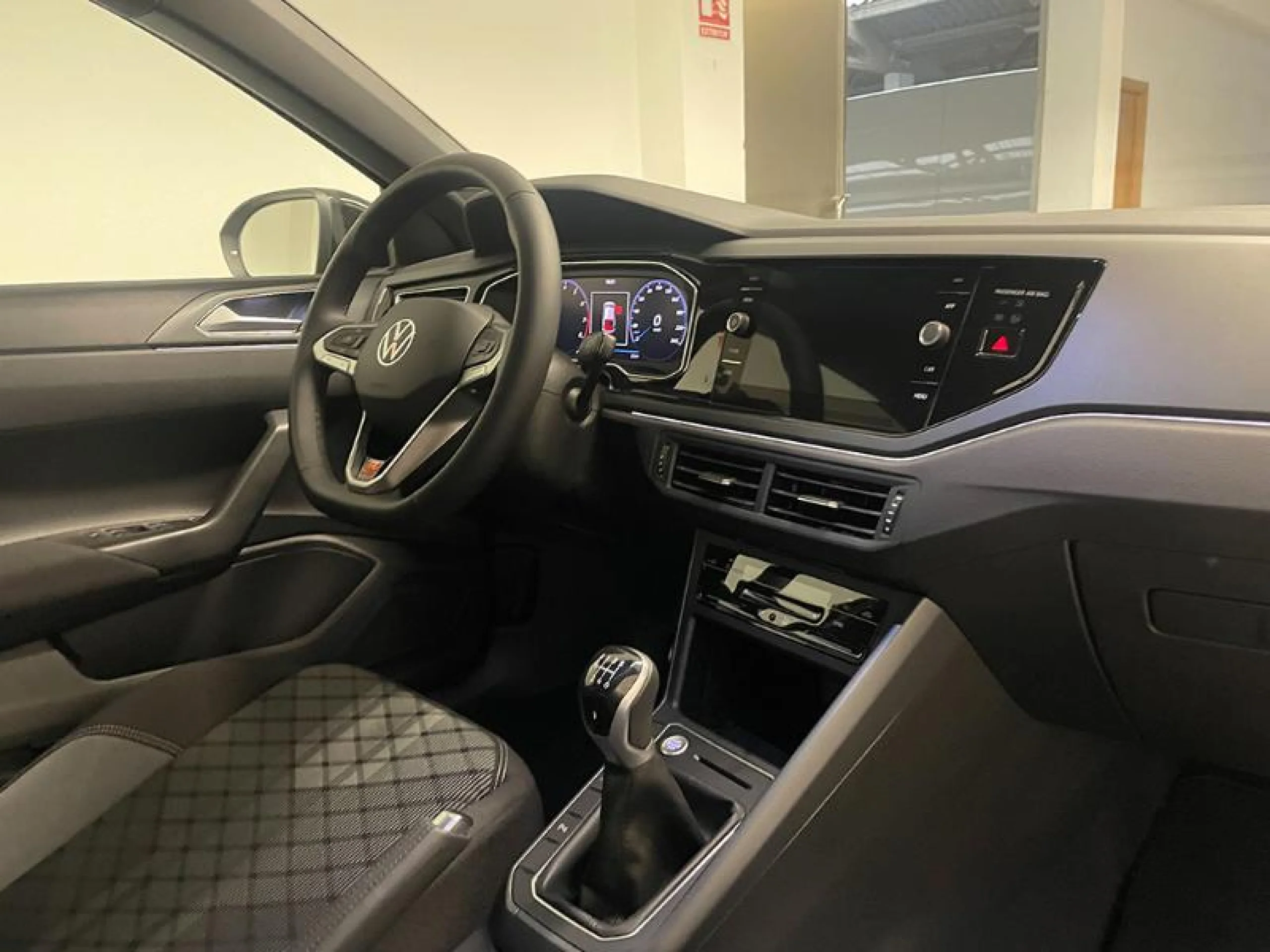 VOLKSWAGEN TAIGO R LINE 1.0 TSI 81KW (110CV) - Foto 12