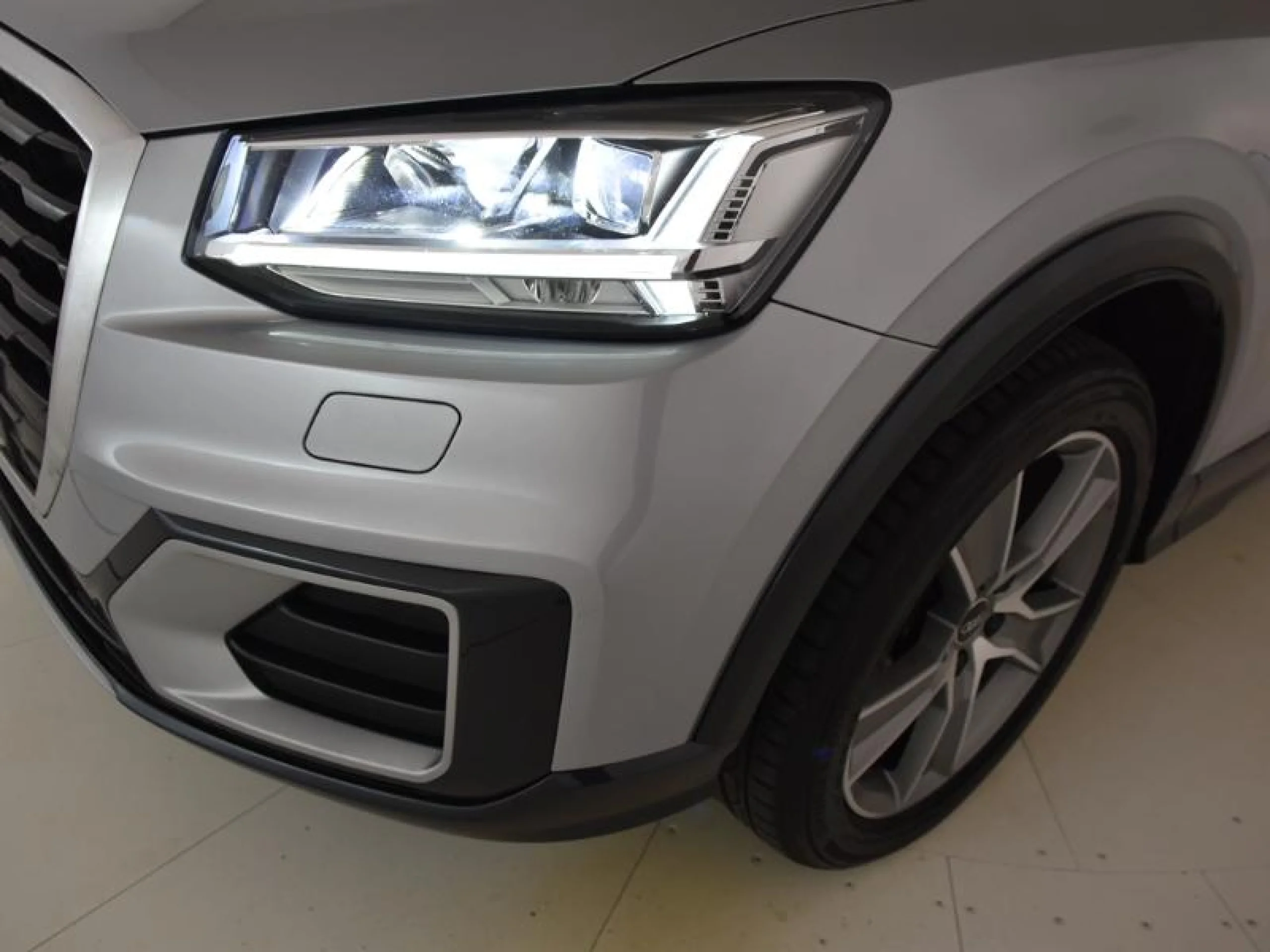 AUDI Q2 DESIGN 30 TDI 85KW (116CV) S TRONIC - Foto 17