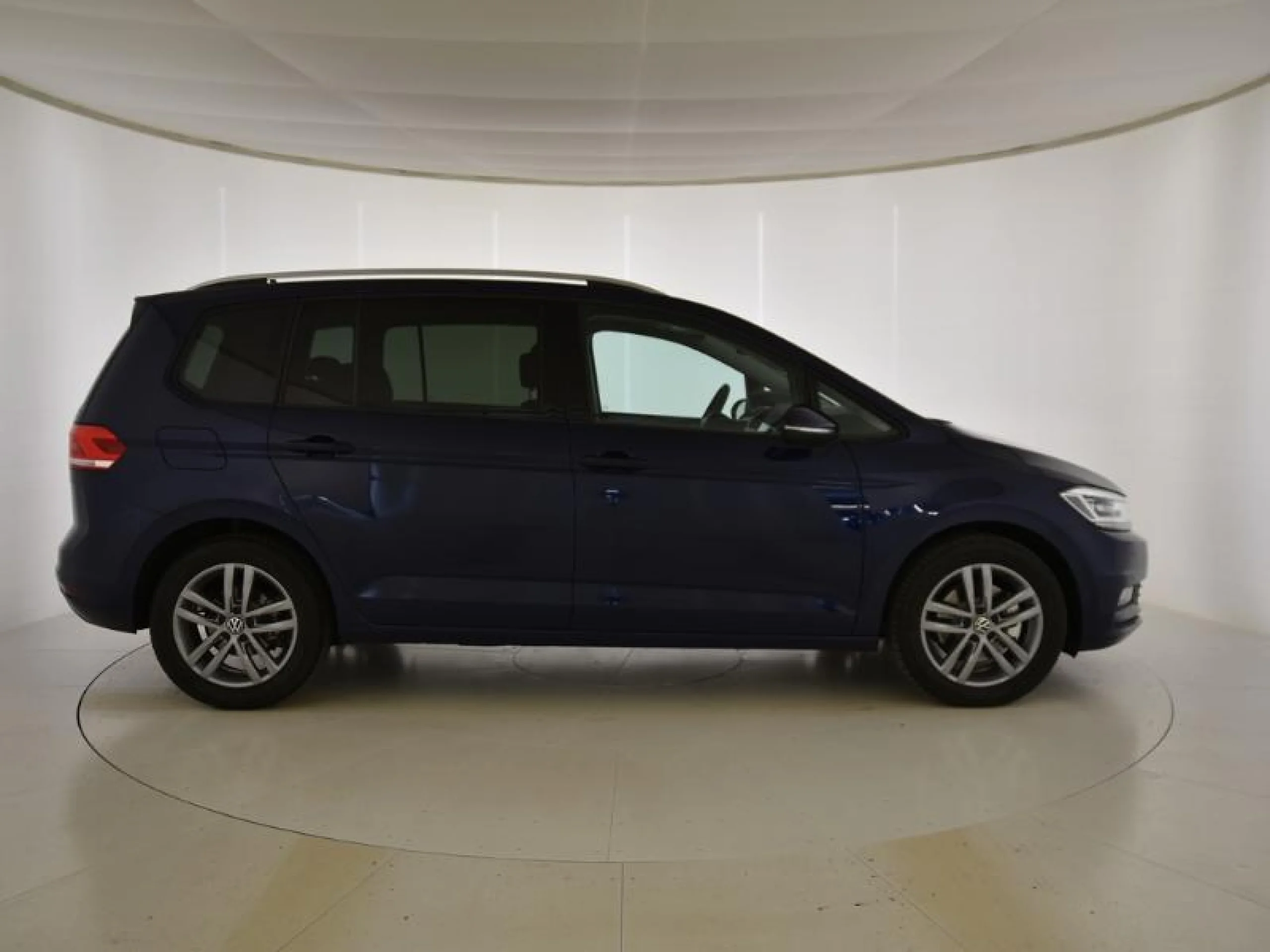 VOLKSWAGEN TOURAN TOURAN M S 2.0 TDI 110 KW (150 CV)  AUTOM TICO DSG 7 VEL. - Foto 3