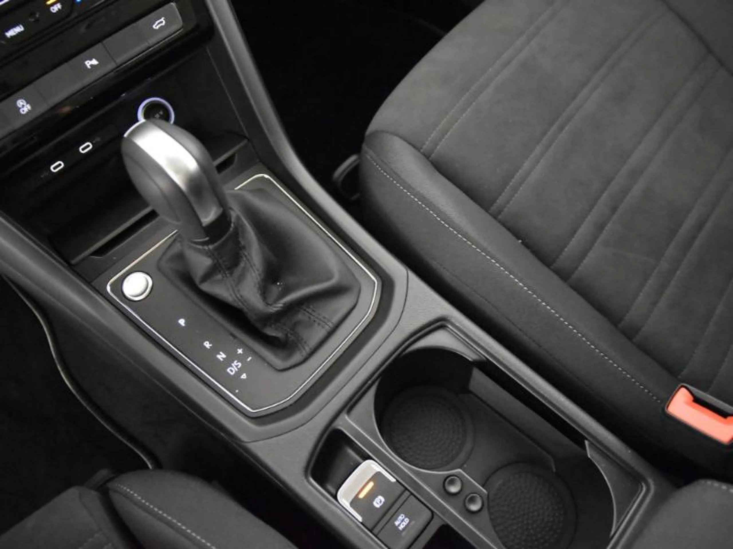 VOLKSWAGEN TOURAN TOURAN M S 2.0 TDI 110 KW (150 CV)  AUTOM TICO DSG 7 VEL. - Foto 13