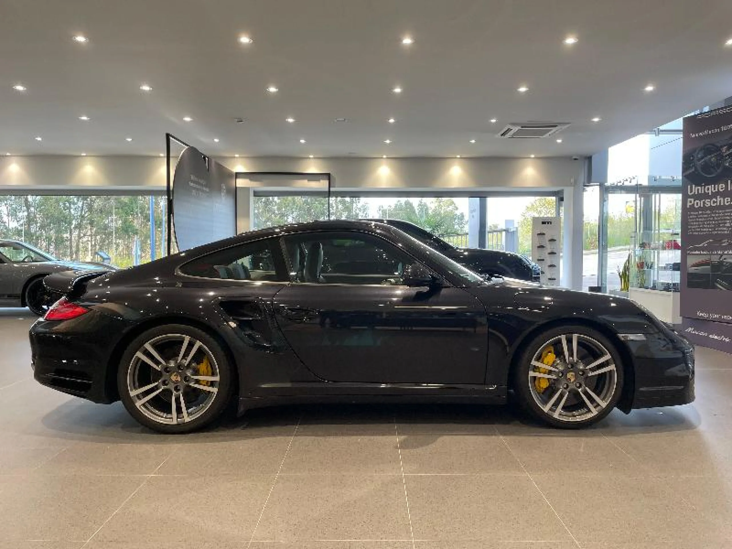 PORSCHE 911 TURBO S COUPÉ - Foto 6