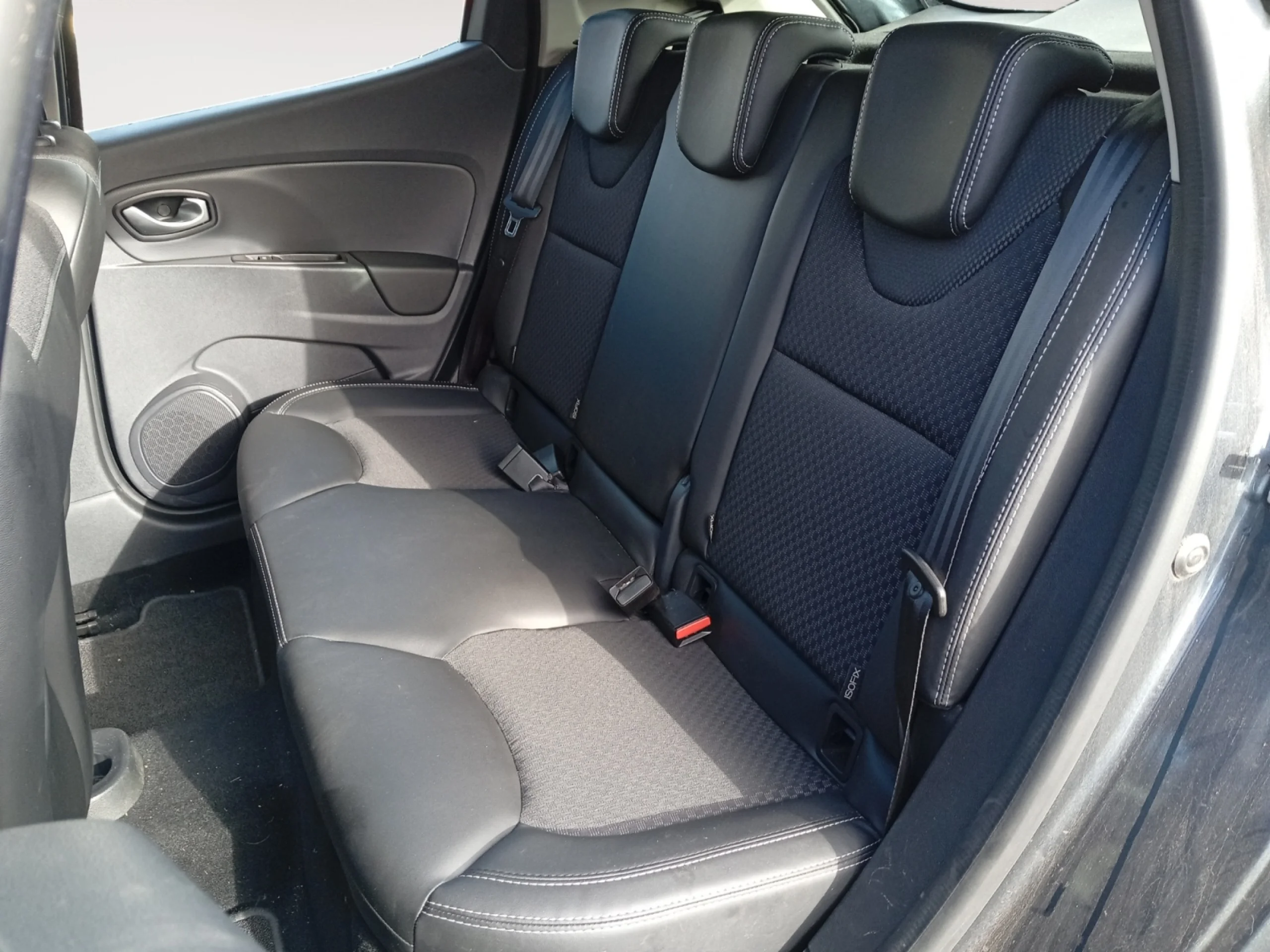 RENAULT CLIO ZEN TCE 66KW (90CV)  18 - Foto 6