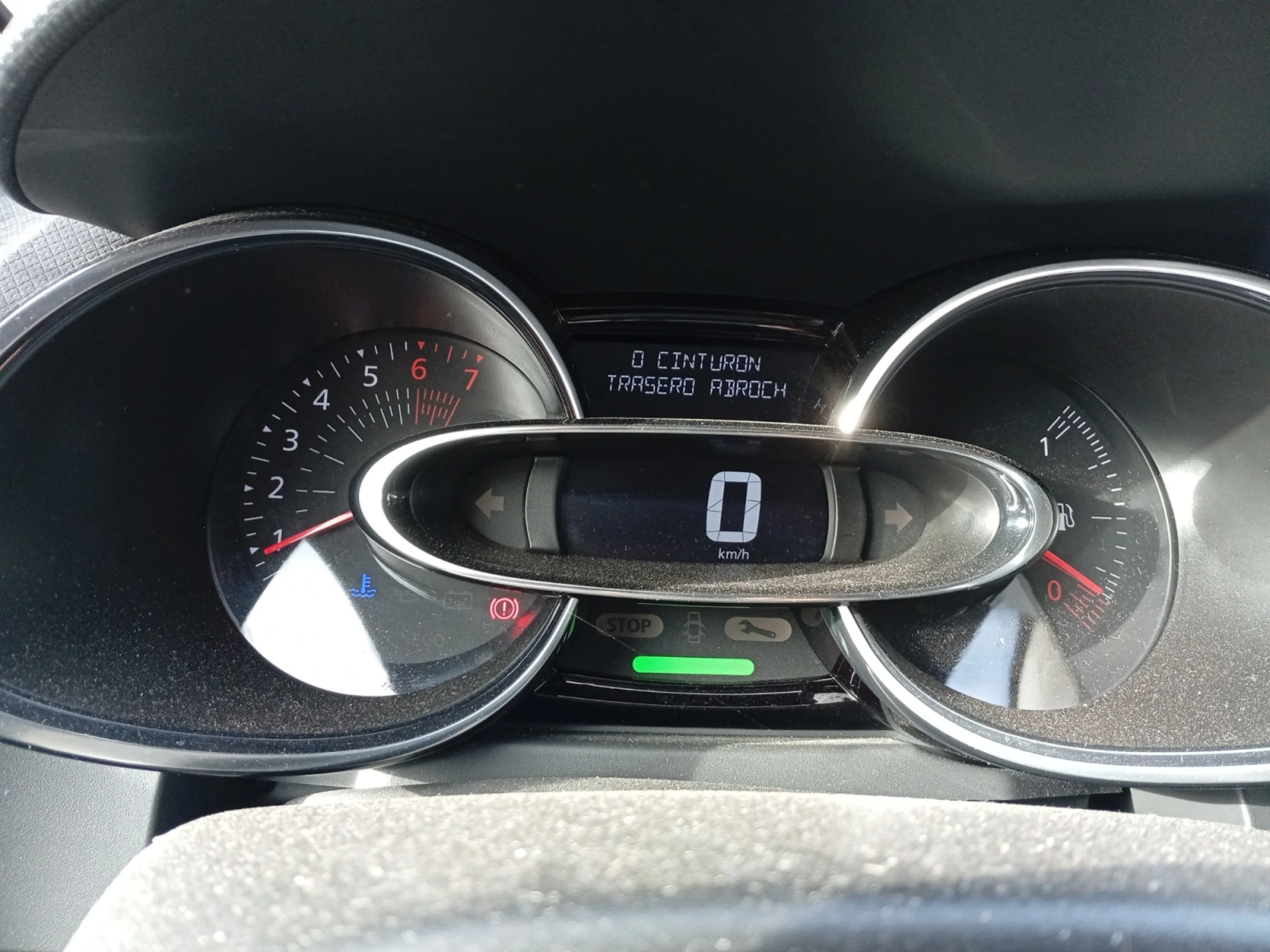 RENAULT CLIO ZEN TCE 66KW (90CV)  18 - Foto 10