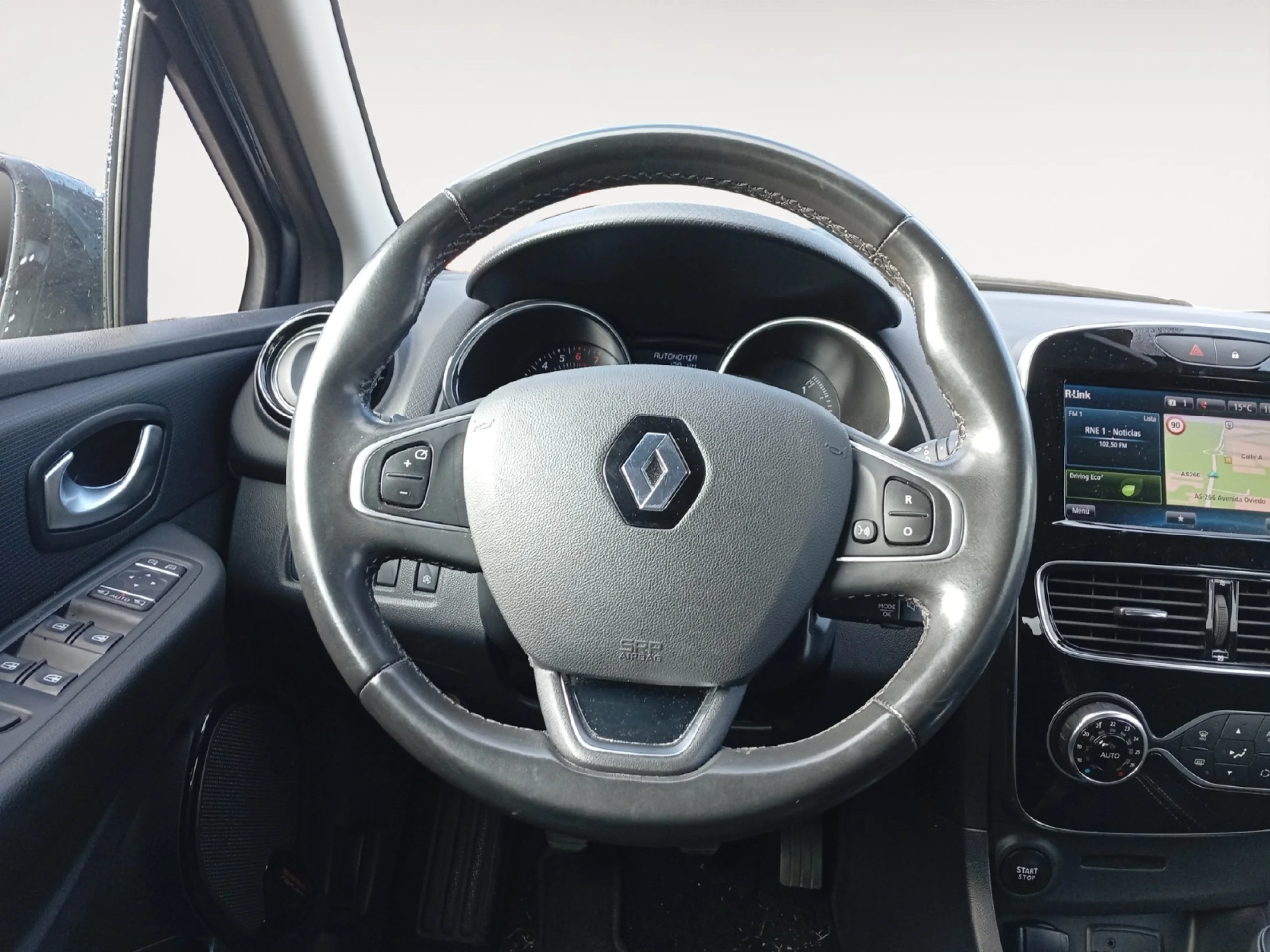 RENAULT CLIO ZEN TCE 66KW (90CV)  18 - Foto 11