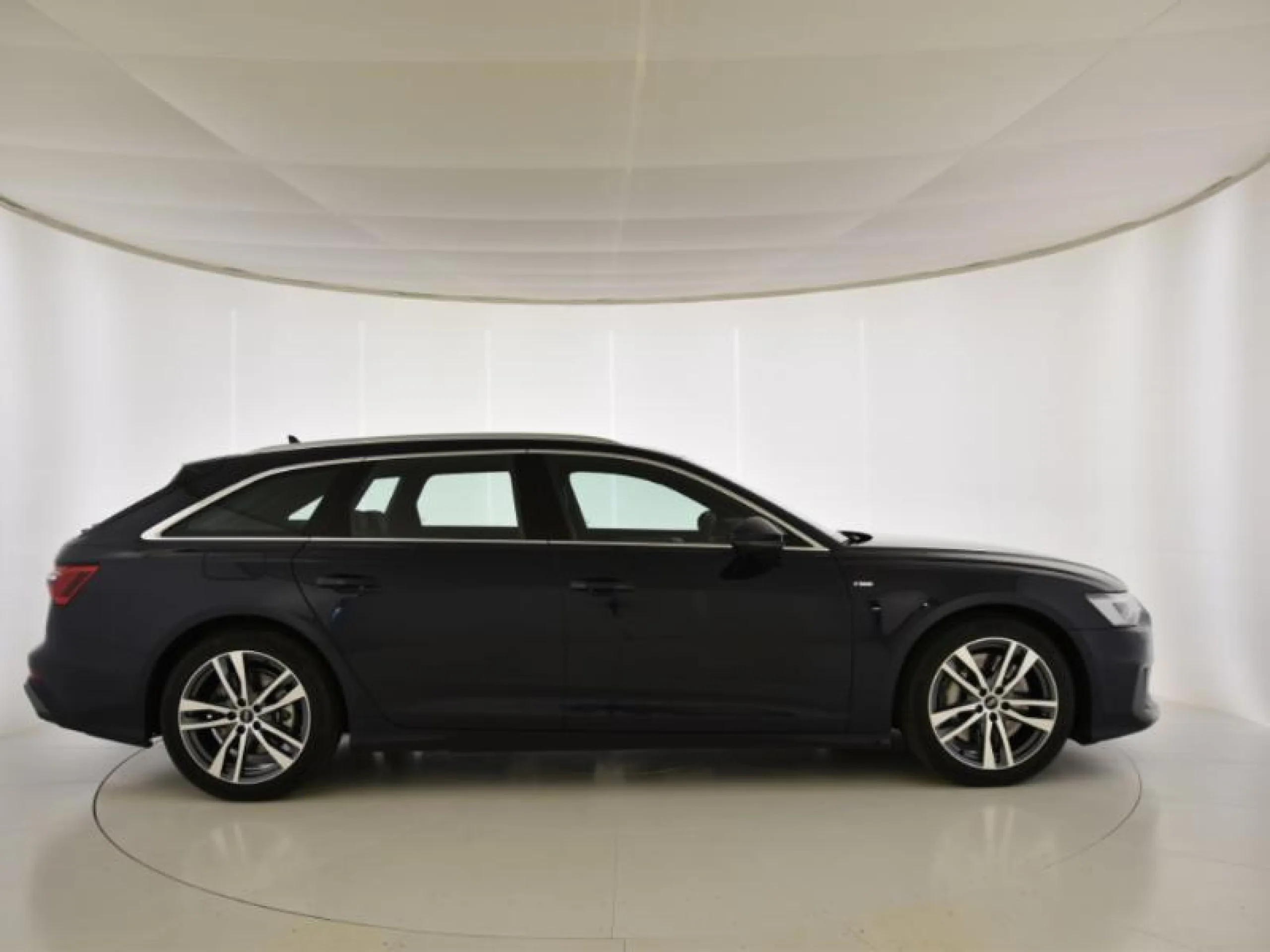 AUDI A6 AVANT 50 TFSIE QUATTRO ULTRA S LINE - Foto 3