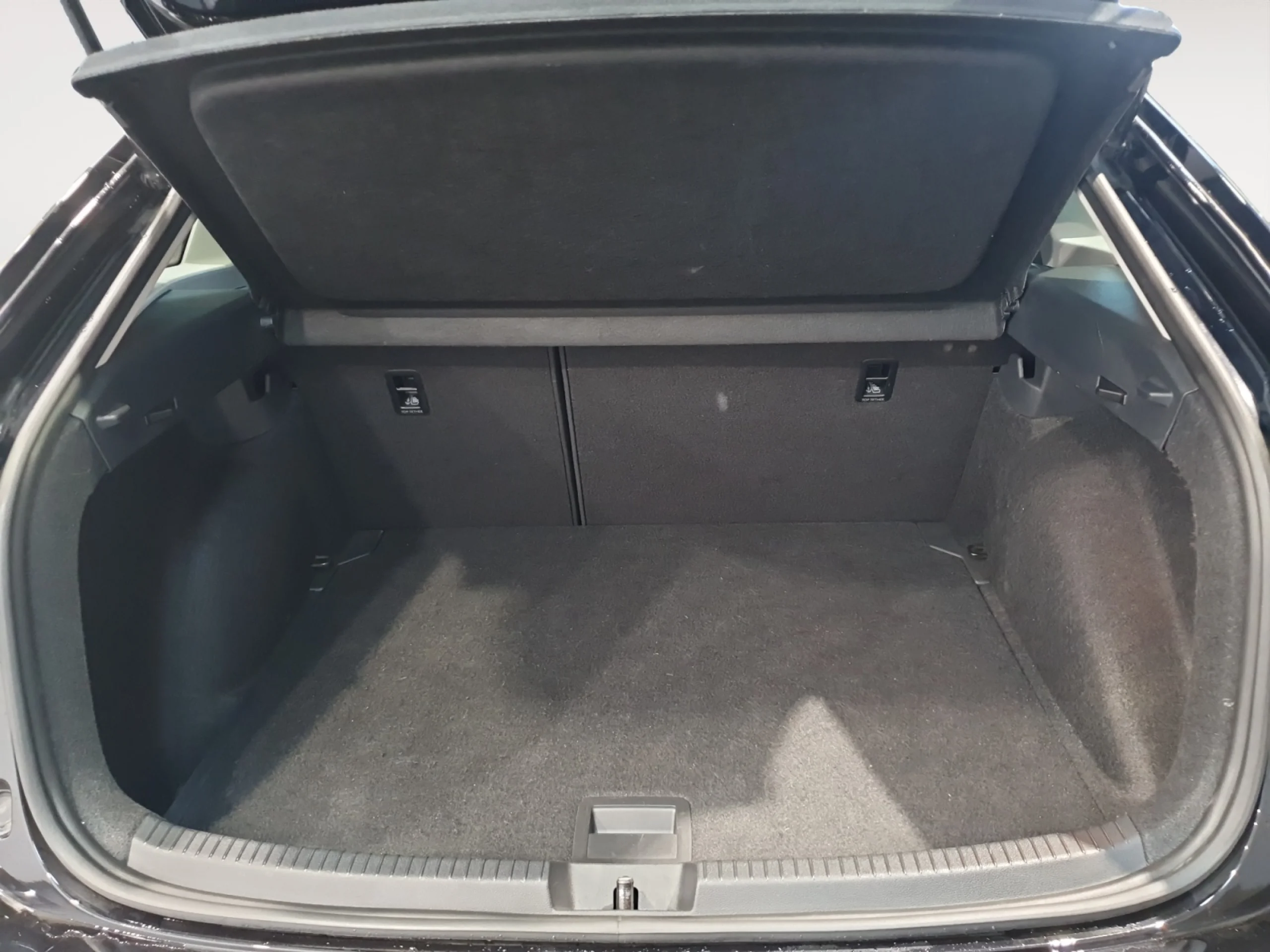 VOLKSWAGEN TAIGO LIFE 1.0 TSI 81KW (110CV) DSG - Foto 9