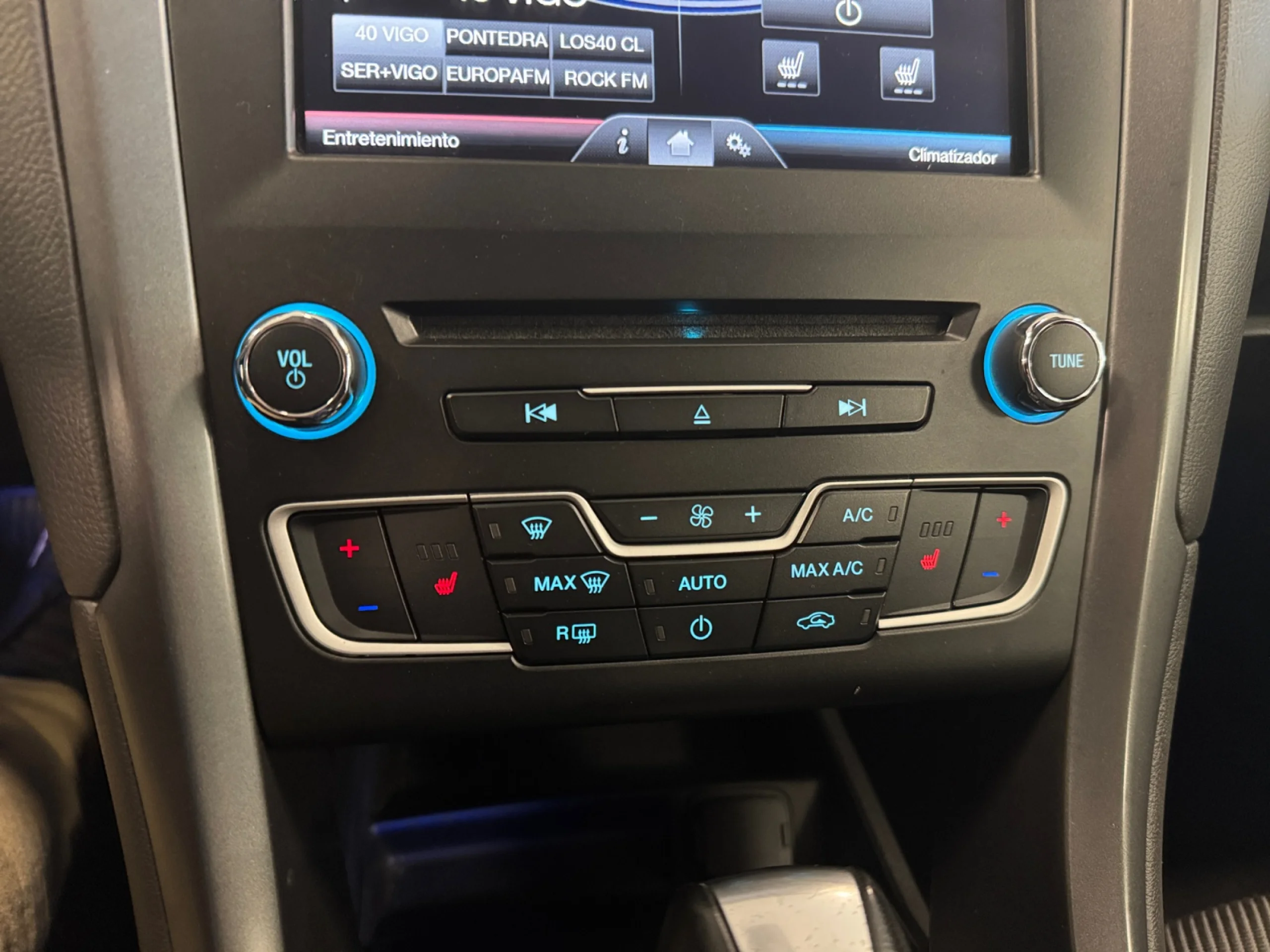 FORD Mondeo 2.0 TDCI 132KW POWERSHIFT TITANIUM - Foto 10