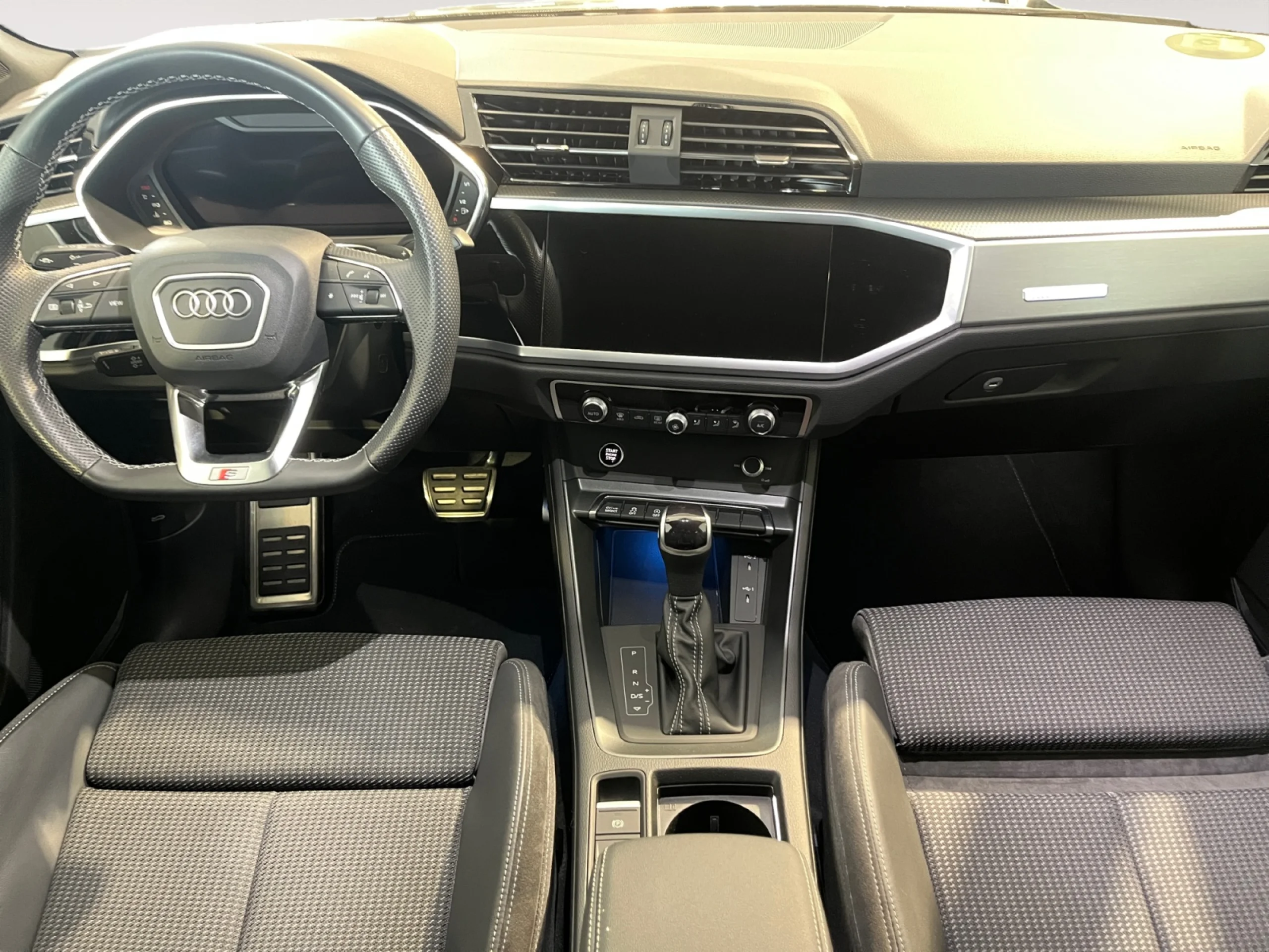 AUDI Q3 SPORTBACK S LINE 35 TDI 110KW (150CV) S TRONIC - Foto 4
