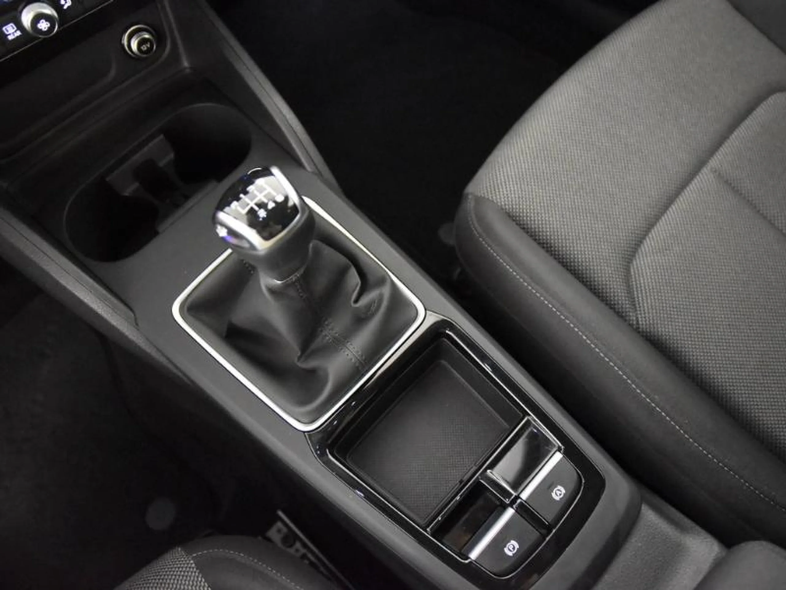 AUDI Q2 ADRENALIN 30 TDI 85KW (116CV) - Foto 10