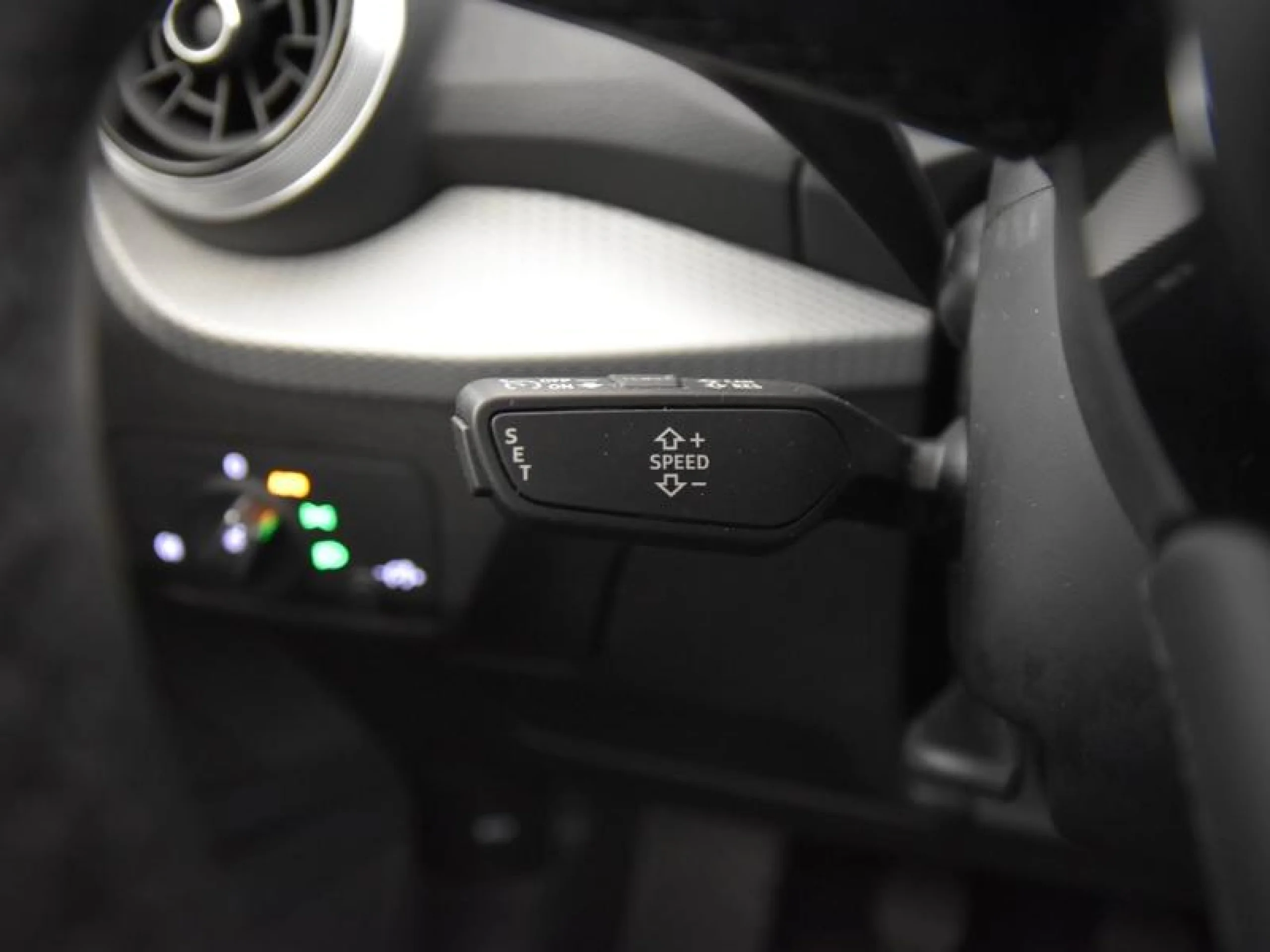 AUDI Q2 ADRENALIN 30 TDI 85KW (116CV) - Foto 17