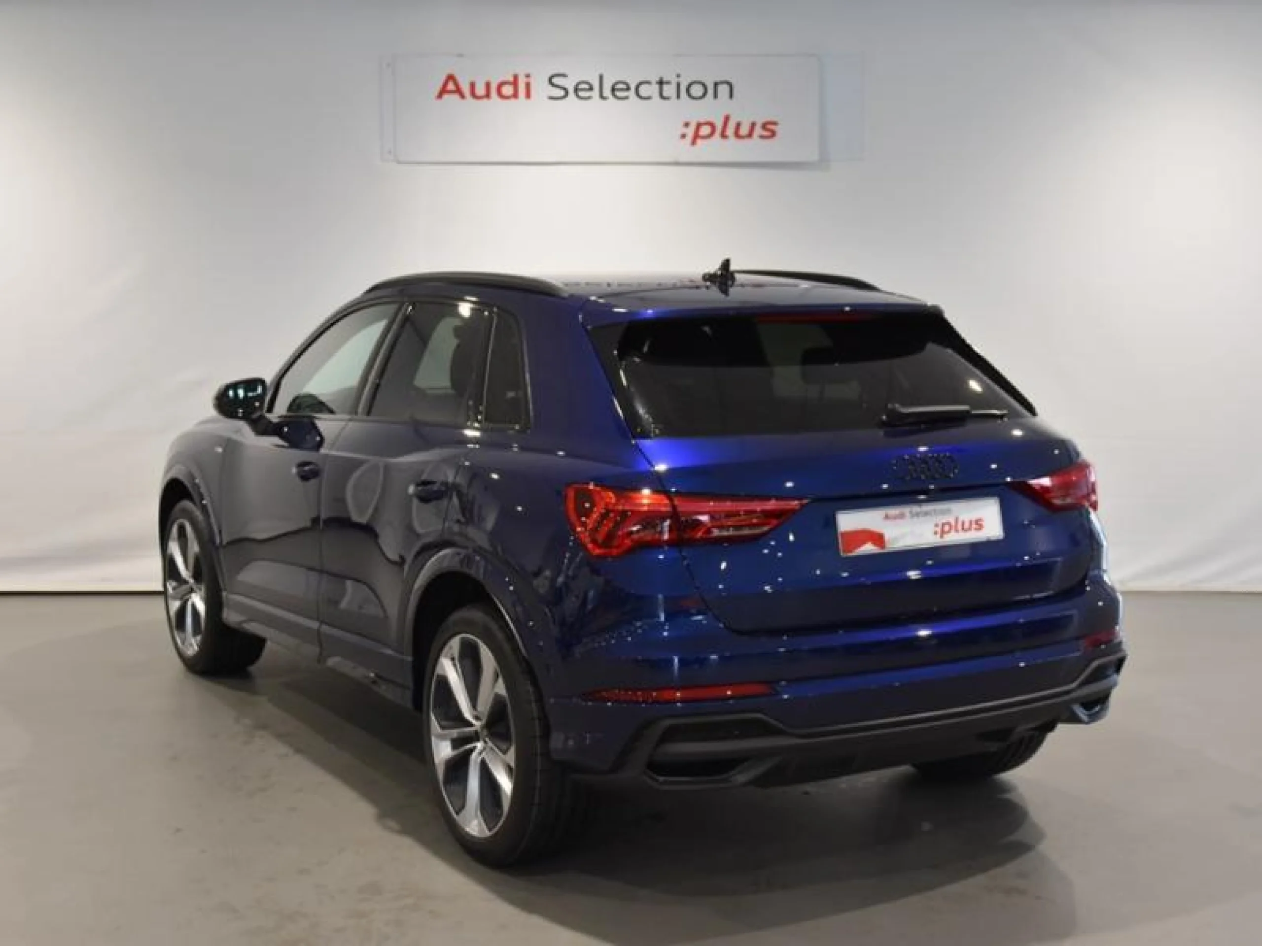 AUDI Q3 BLACK LINE 35 TDI 110KW (150CV) S TRONIC - Foto 2