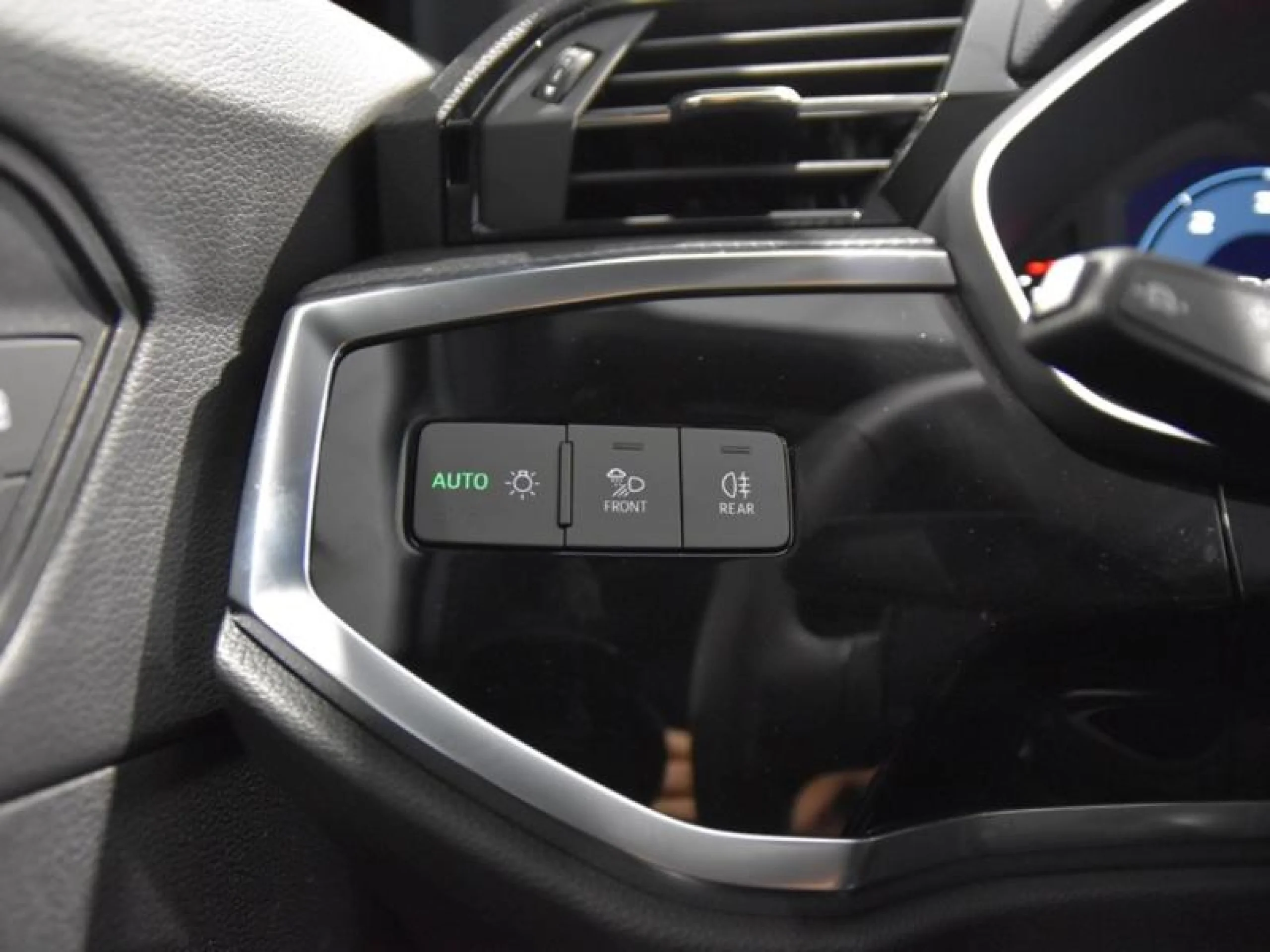 AUDI Q3 BLACK LINE 35 TDI 110KW (150CV) S TRONIC - Foto 19
