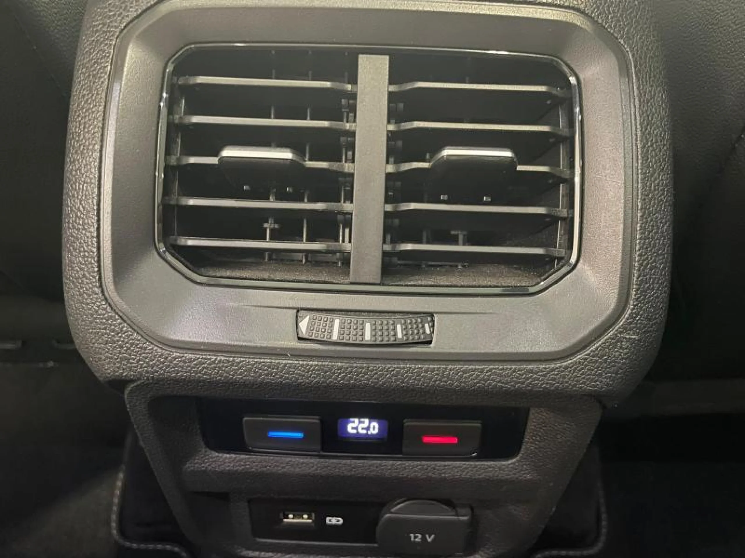 VOLKSWAGEN TIGUAN SPORT 1.5 TSI 110KW (150CV) DSG - Foto 12